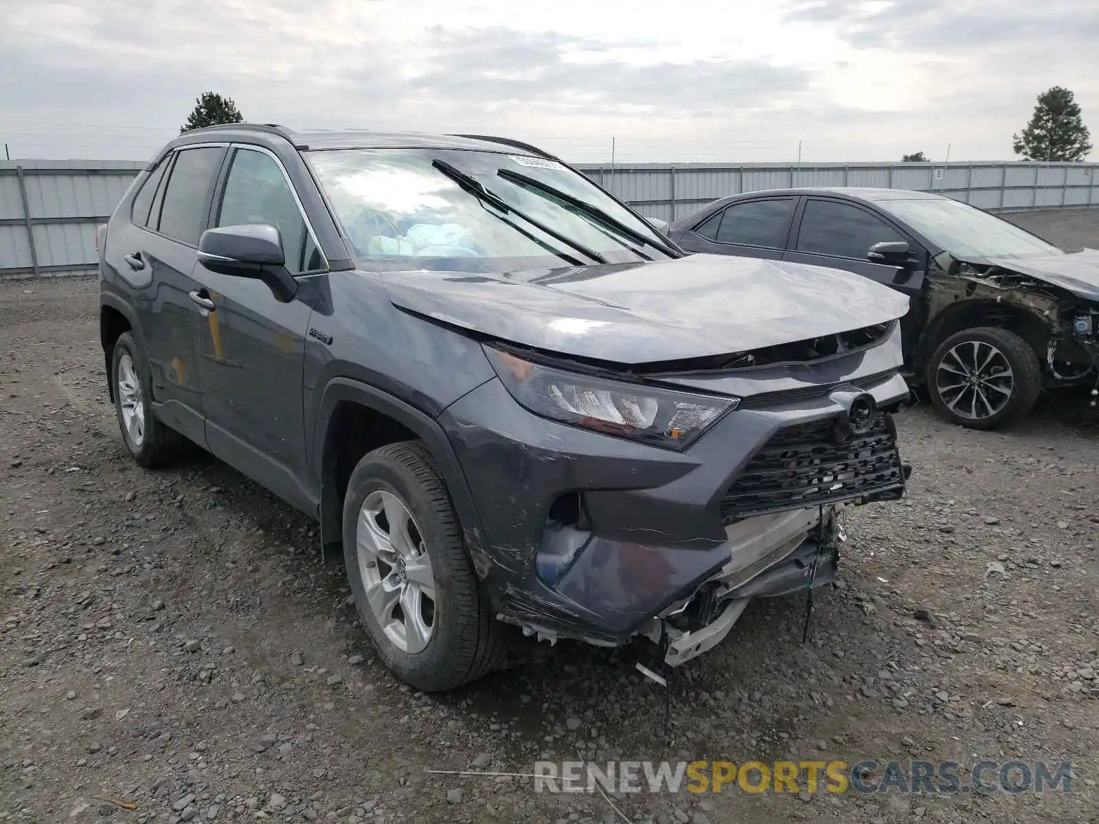 1 Photograph of a damaged car 2T3MWRFV8KW035892 TOYOTA RAV4 2019