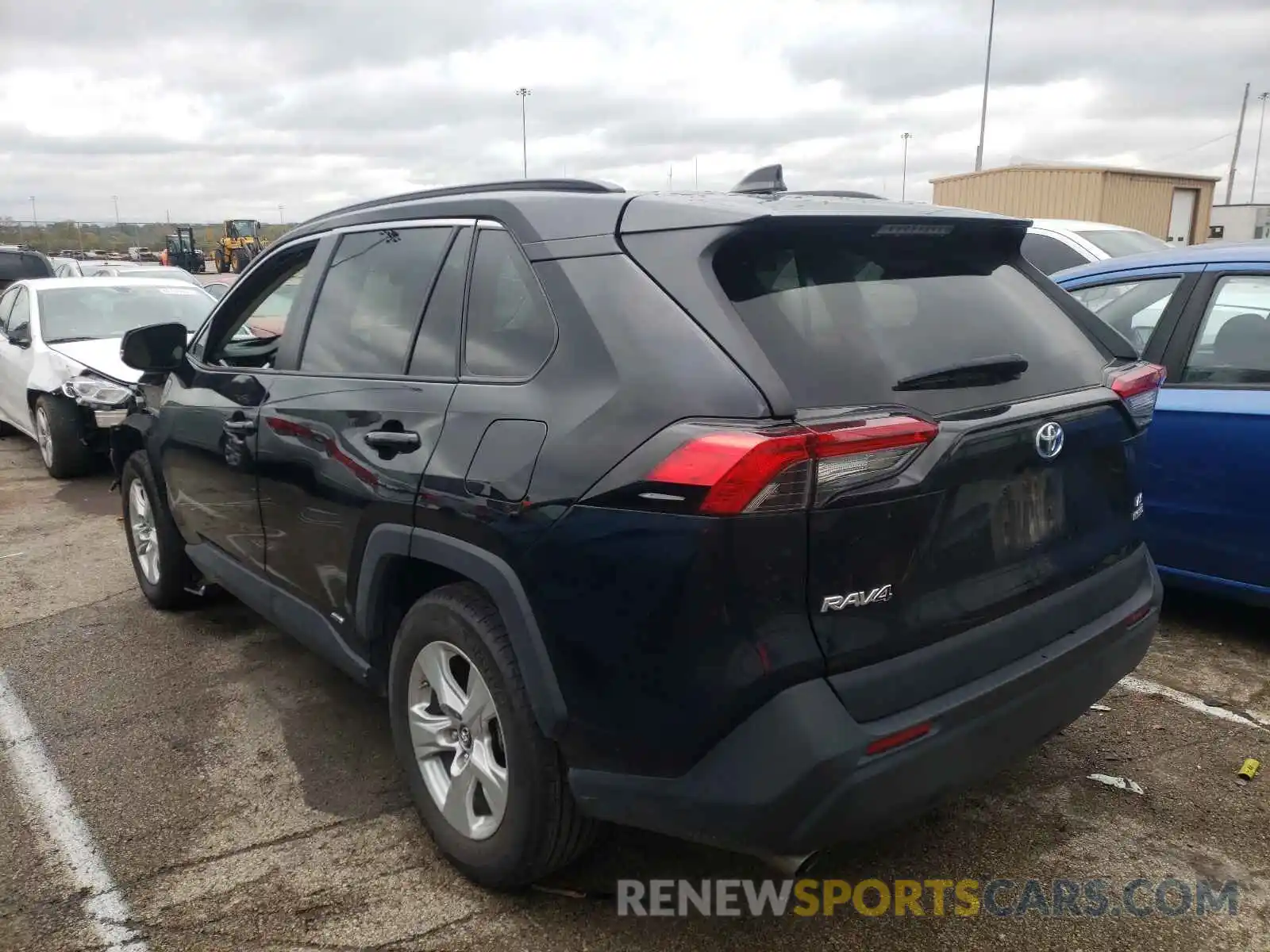 3 Photograph of a damaged car 2T3MWRFV9KW002562 TOYOTA RAV4 2019