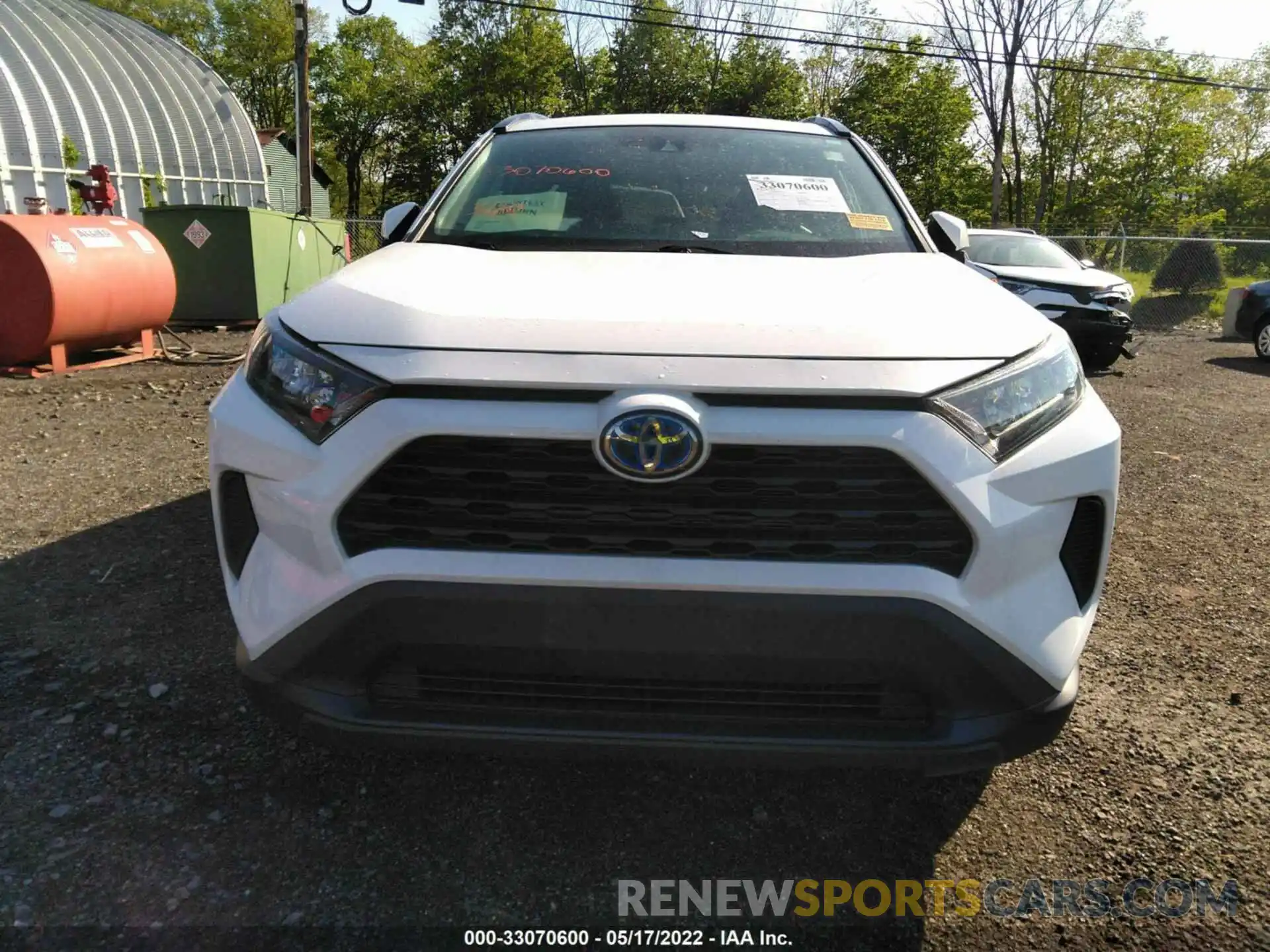 6 Photograph of a damaged car 2T3MWRFV9KW003937 TOYOTA RAV4 2019