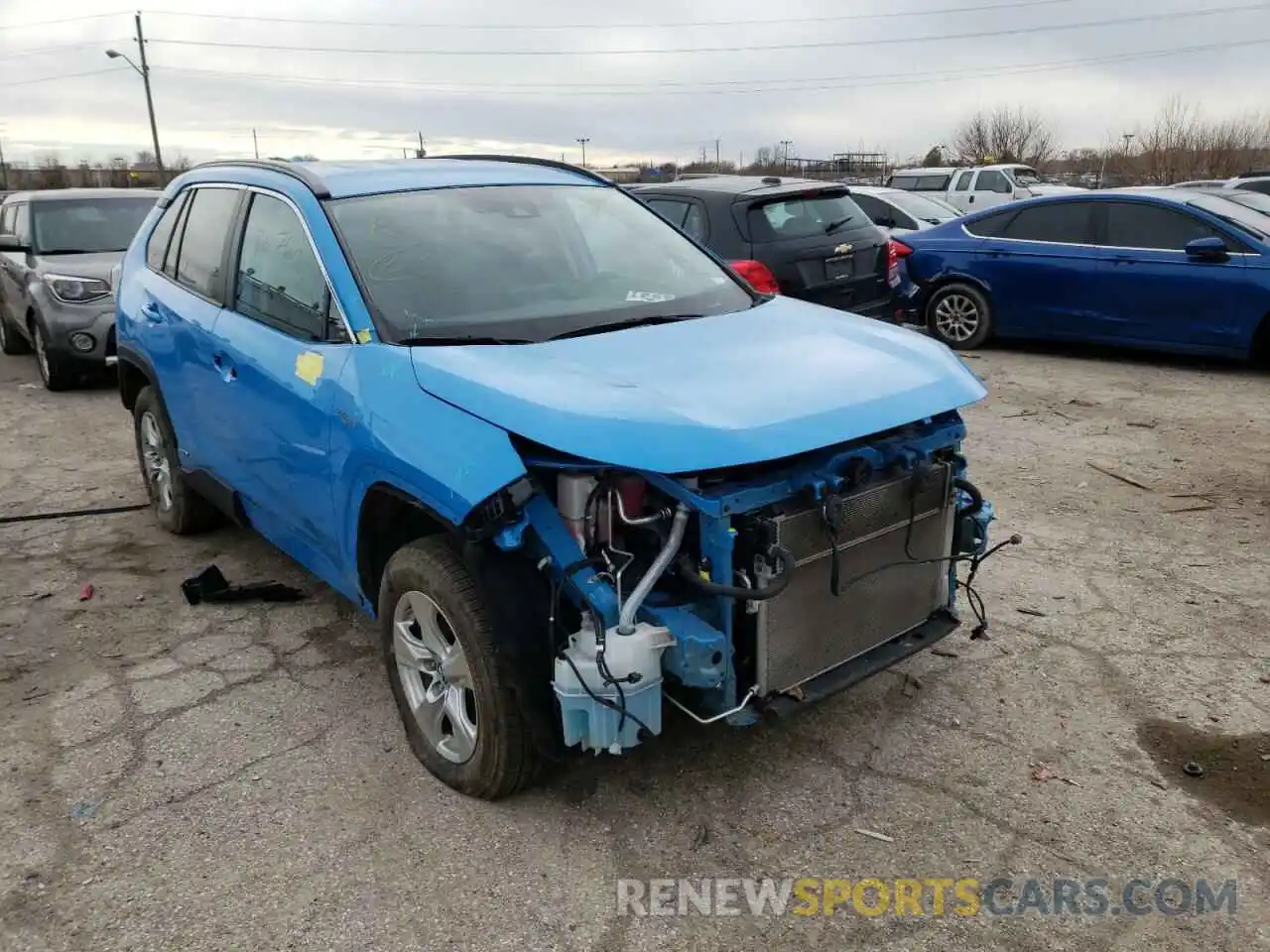 9 Photograph of a damaged car 2T3MWRFV9KW017952 TOYOTA RAV4 2019