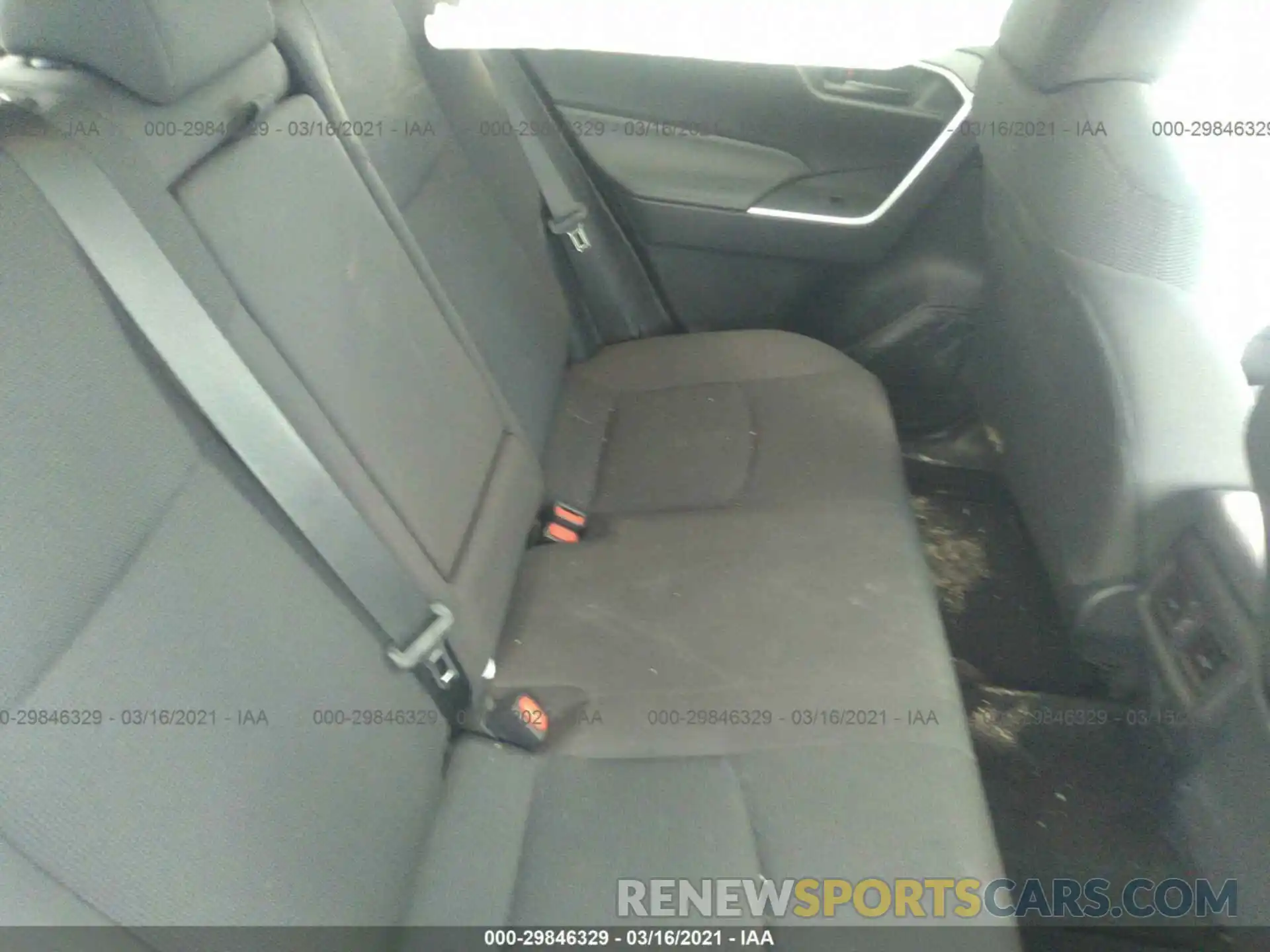 8 Photograph of a damaged car 2T3MWRFV9KW019782 TOYOTA RAV4 2019