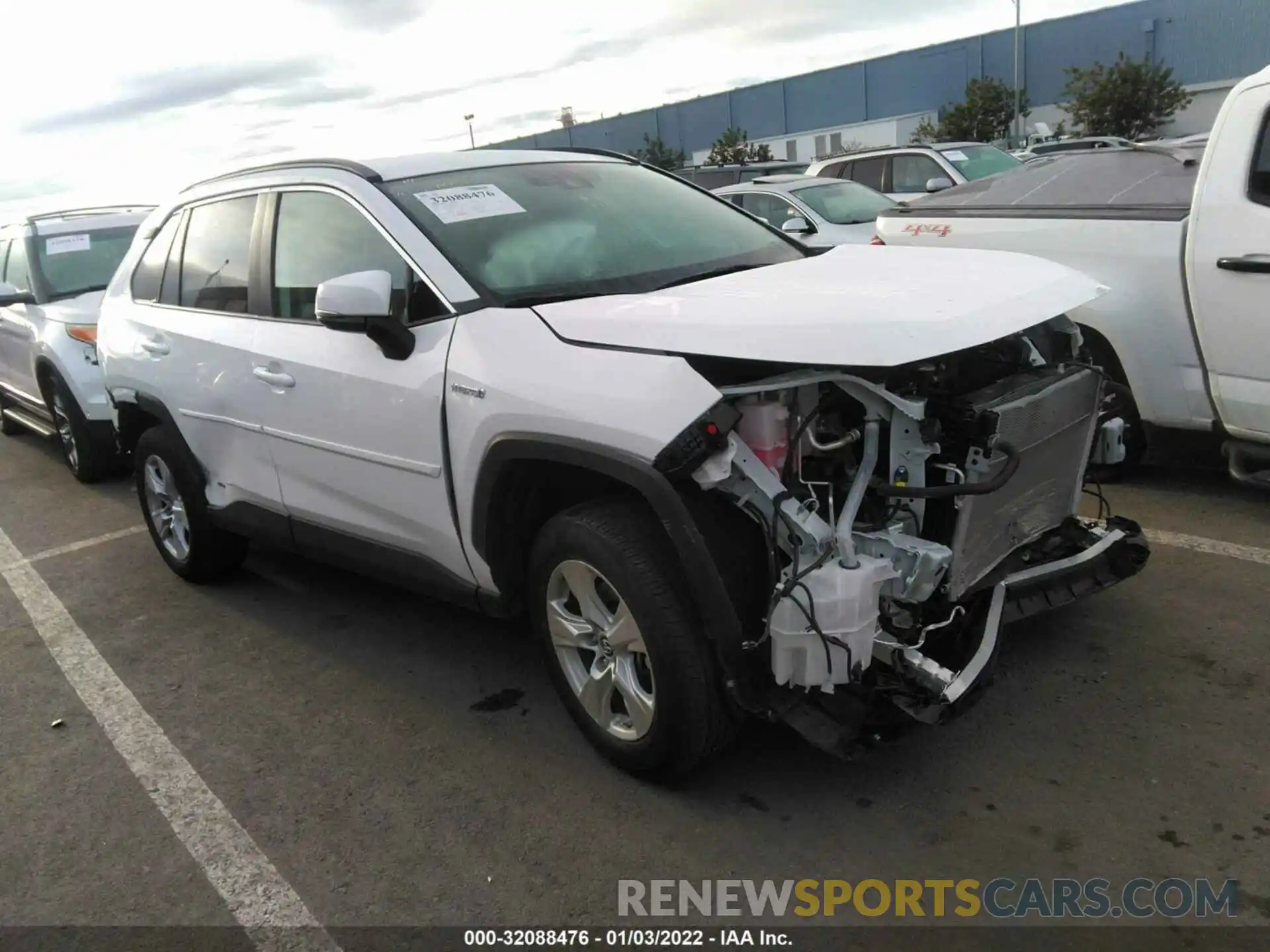 1 Photograph of a damaged car 2T3MWRFV9KW025209 TOYOTA RAV4 2019