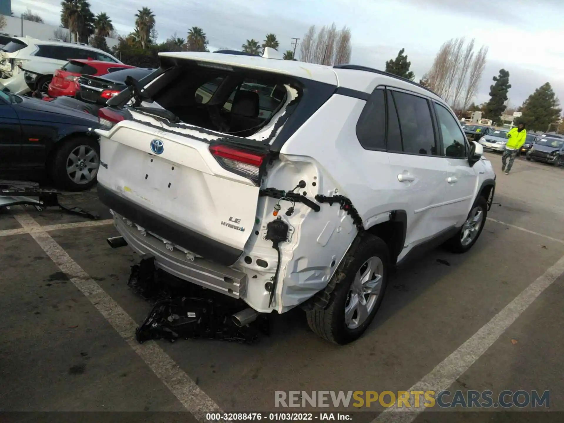 4 Photograph of a damaged car 2T3MWRFV9KW025209 TOYOTA RAV4 2019