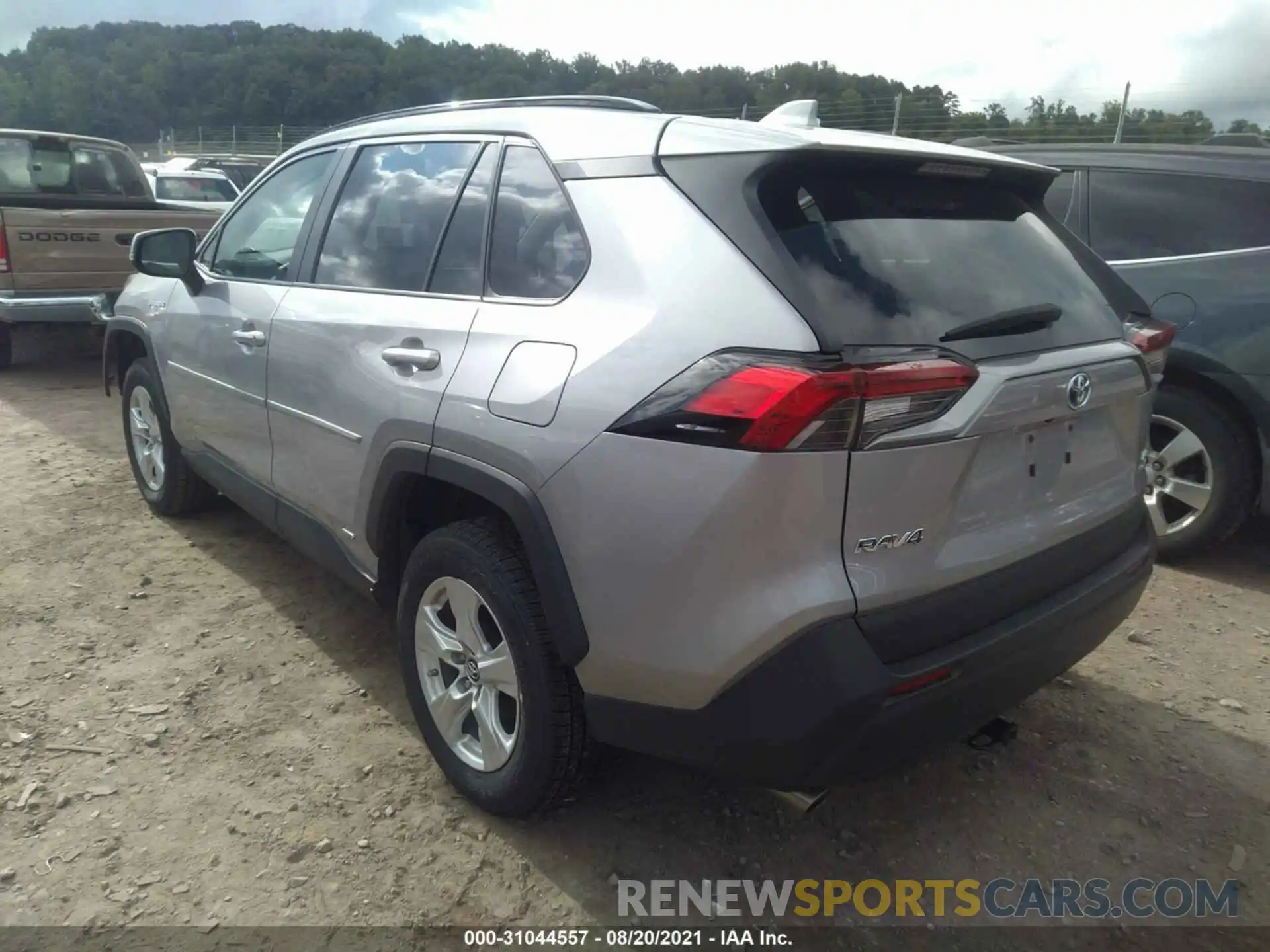 3 Photograph of a damaged car 2T3MWRFV9KW026327 TOYOTA RAV4 2019