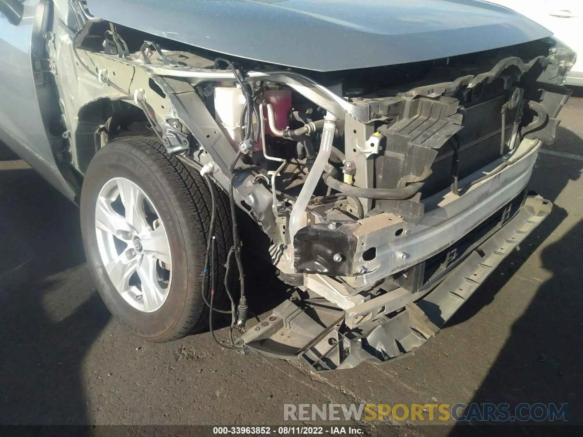 6 Photograph of a damaged car 2T3MWRFVXKW003946 TOYOTA RAV4 2019