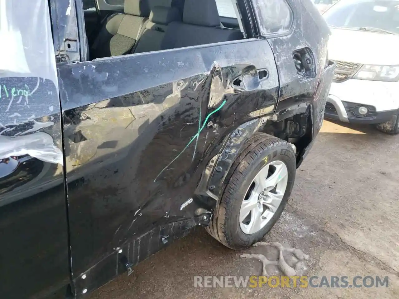 9 Photograph of a damaged car 2T3MWRFVXKW006202 TOYOTA RAV4 2019