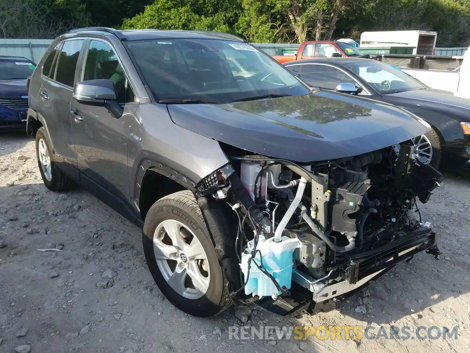 1 Фотография поврежденного автомобиля 2T3MWRFVXKW014851 TOYOTA RAV4 2019