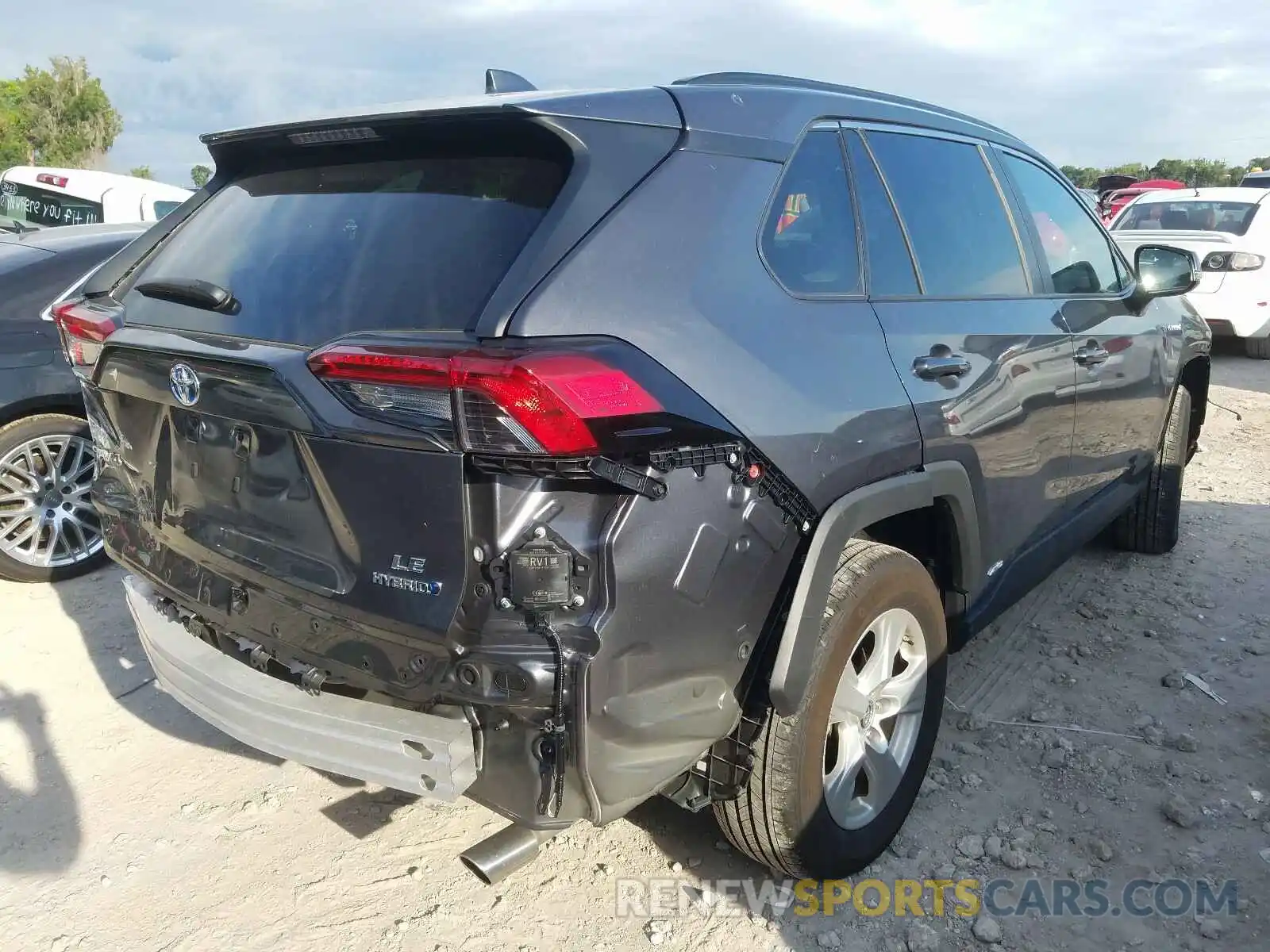 4 Фотография поврежденного автомобиля 2T3MWRFVXKW014851 TOYOTA RAV4 2019