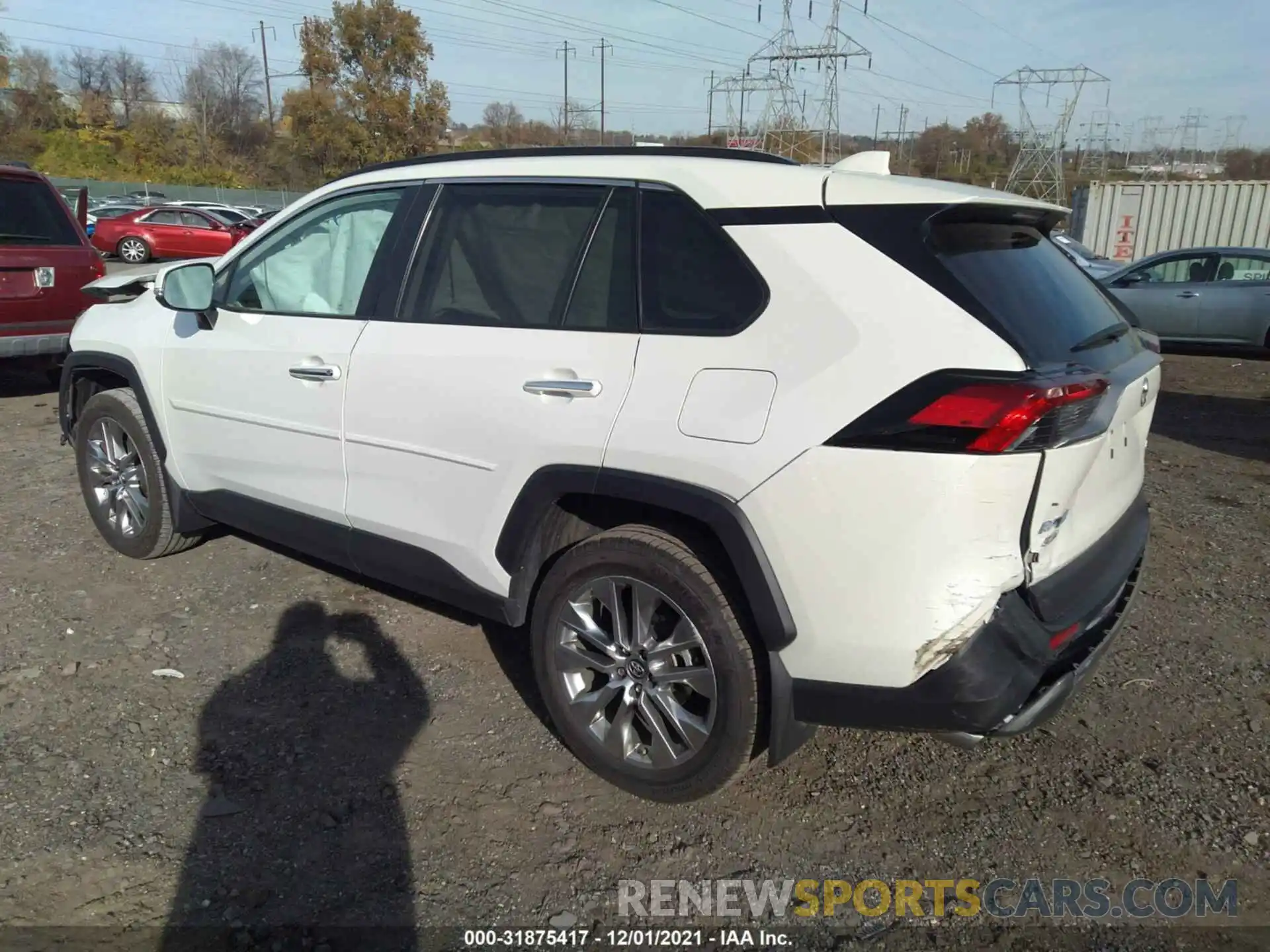 3 Photograph of a damaged car 2T3N1RFV0KC003233 TOYOTA RAV4 2019