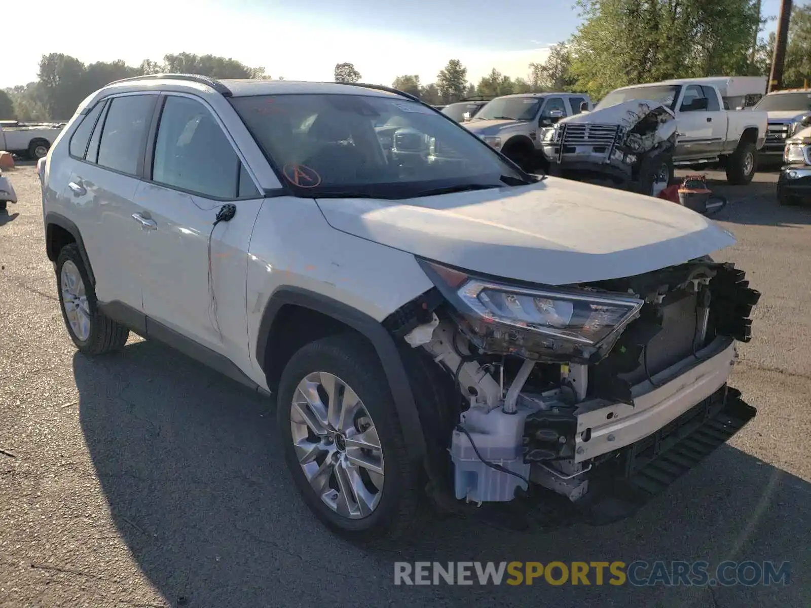 1 Photograph of a damaged car 2T3N1RFV0KC044803 TOYOTA RAV4 2019