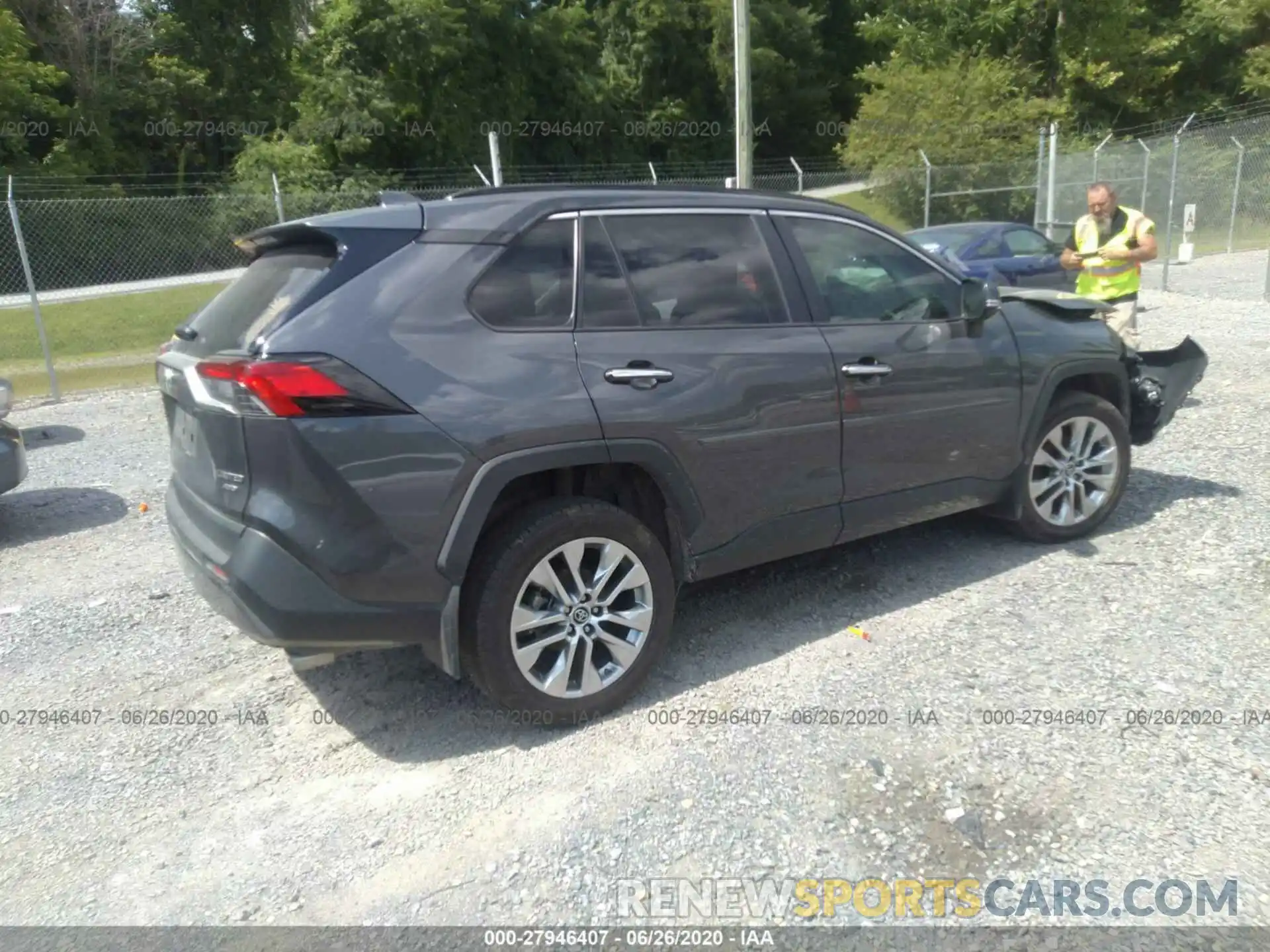 4 Photograph of a damaged car 2T3N1RFV0KW001240 TOYOTA RAV4 2019