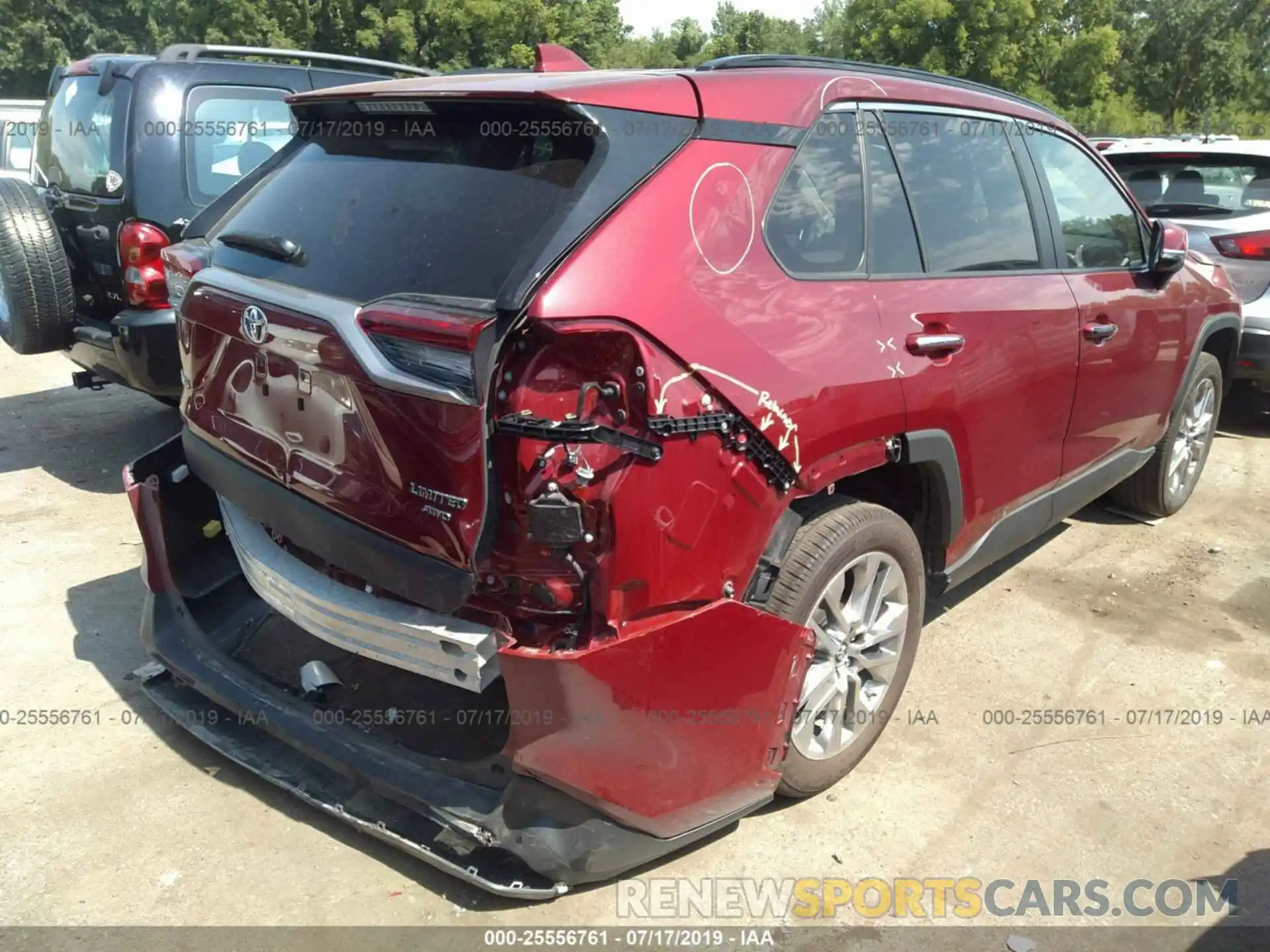 4 Photograph of a damaged car 2T3N1RFV0KW001349 TOYOTA RAV4 2019