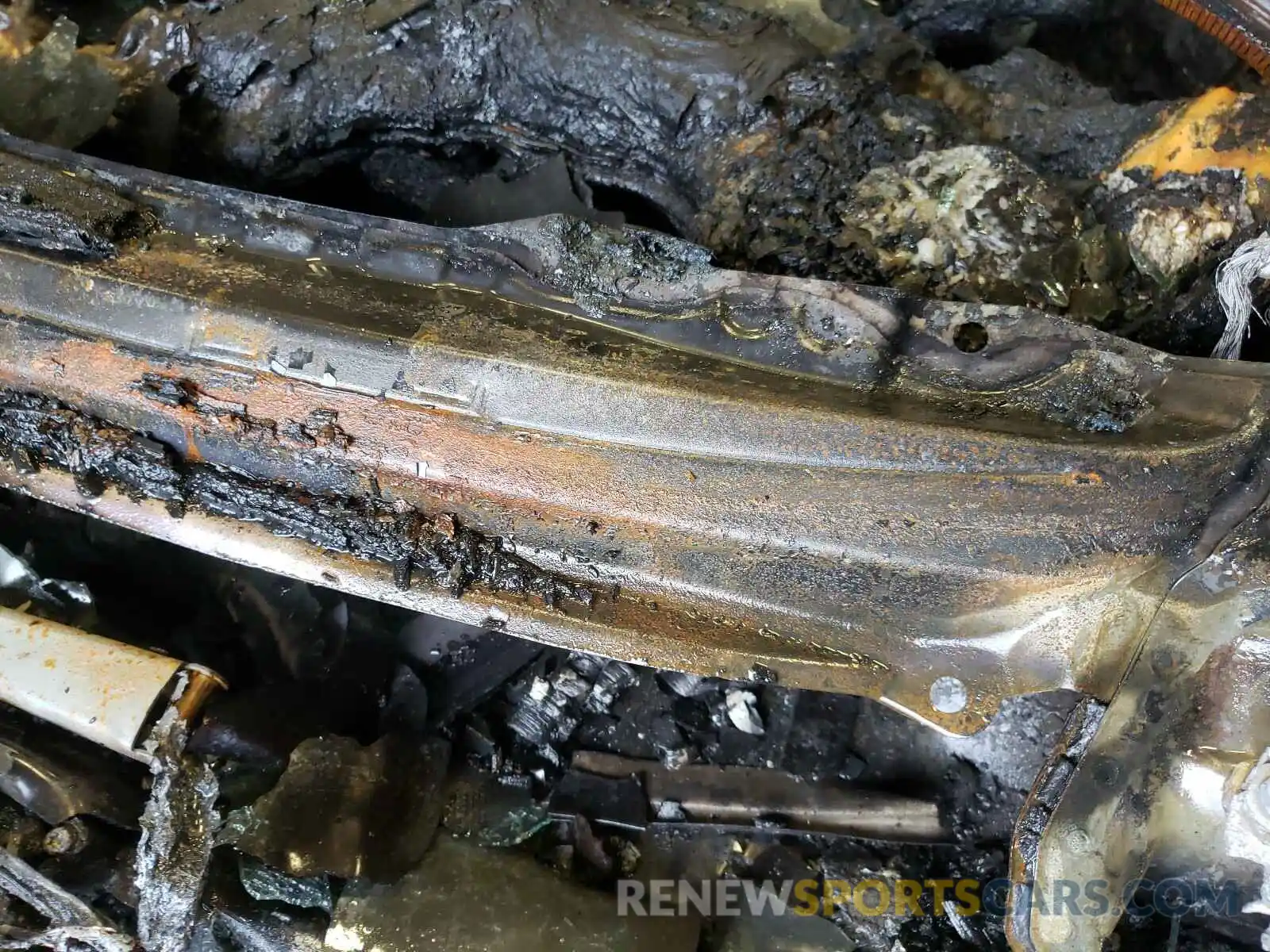 10 Photograph of a damaged car 2T3N1RFV0KW065018 TOYOTA RAV4 2019