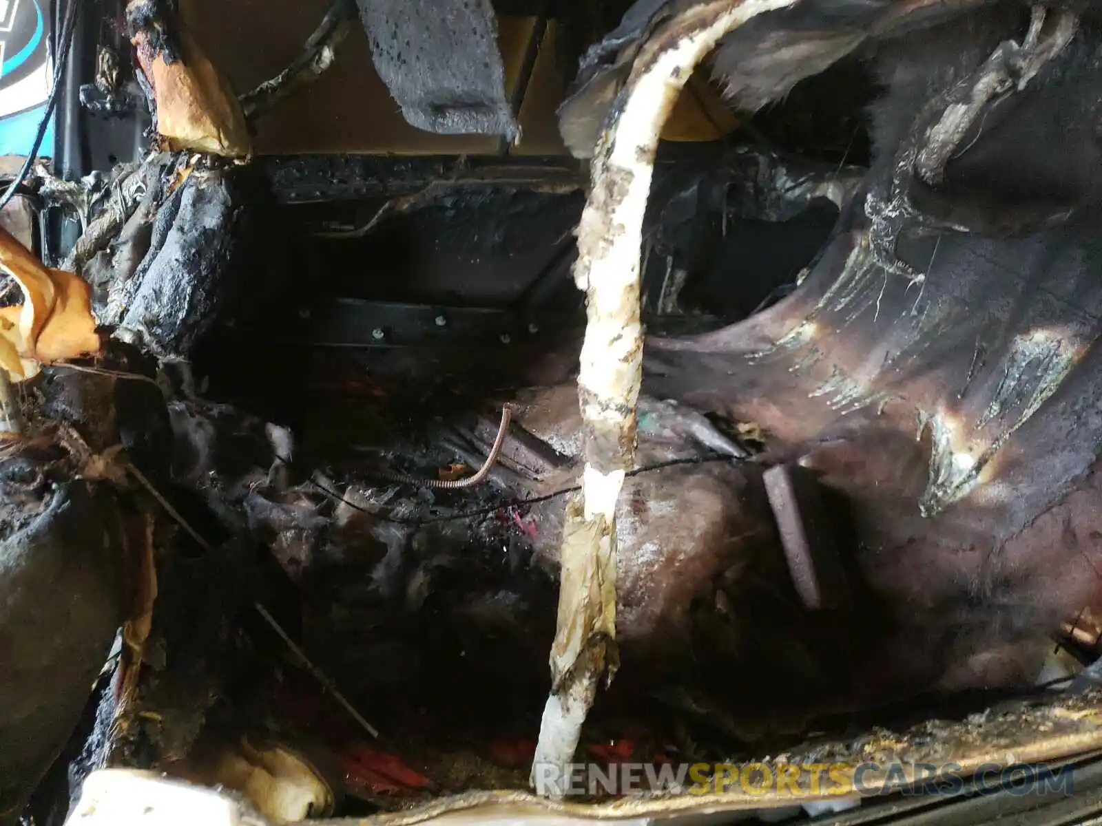 6 Photograph of a damaged car 2T3N1RFV0KW065018 TOYOTA RAV4 2019