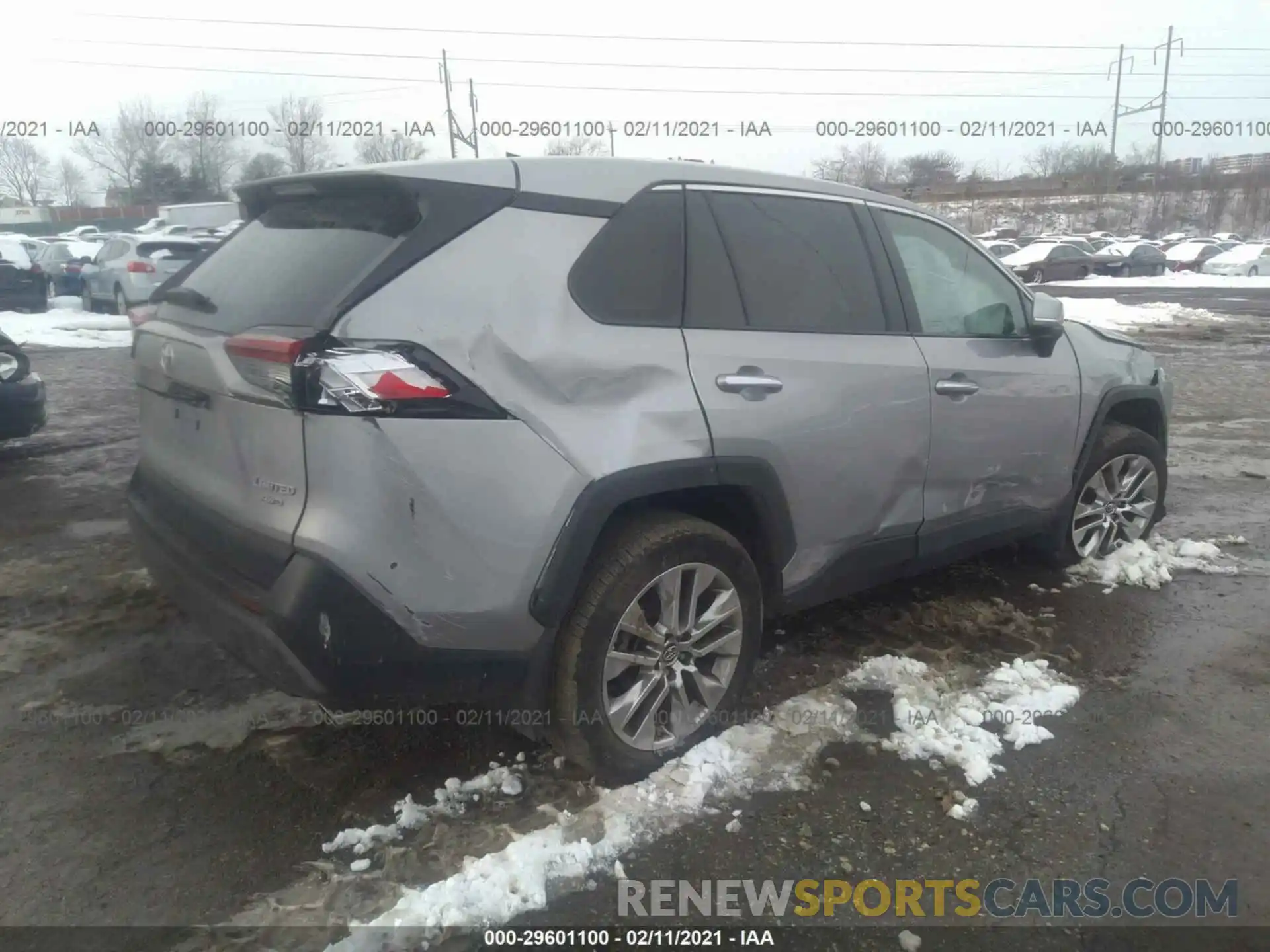 4 Photograph of a damaged car 2T3N1RFV2KW005077 TOYOTA RAV4 2019