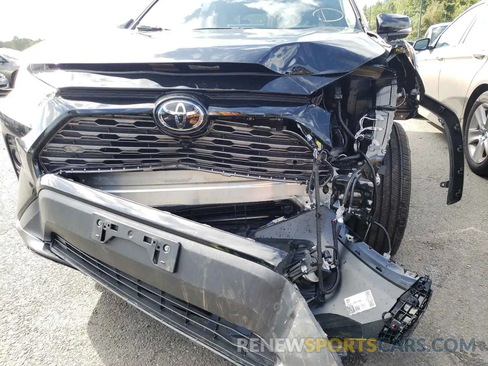 9 Photograph of a damaged car 2T3N1RFV3KC035867 TOYOTA RAV4 2019