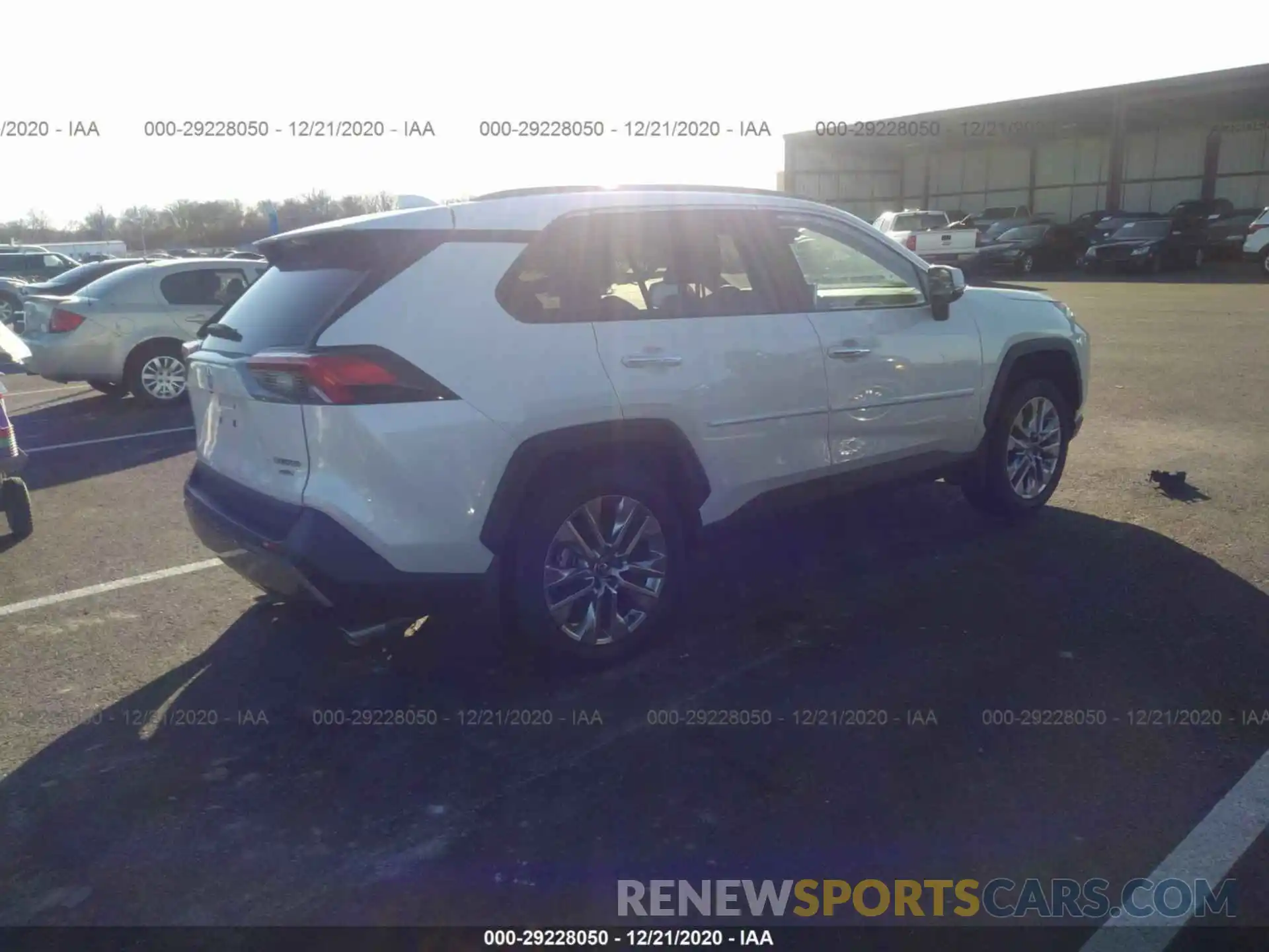 4 Photograph of a damaged car 2T3N1RFV3KC039580 TOYOTA RAV4 2019