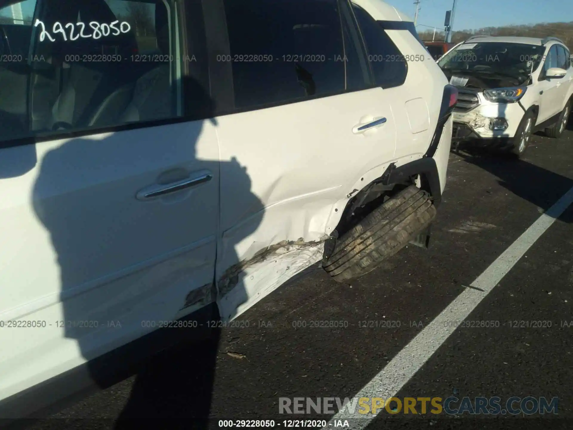 6 Photograph of a damaged car 2T3N1RFV3KC039580 TOYOTA RAV4 2019