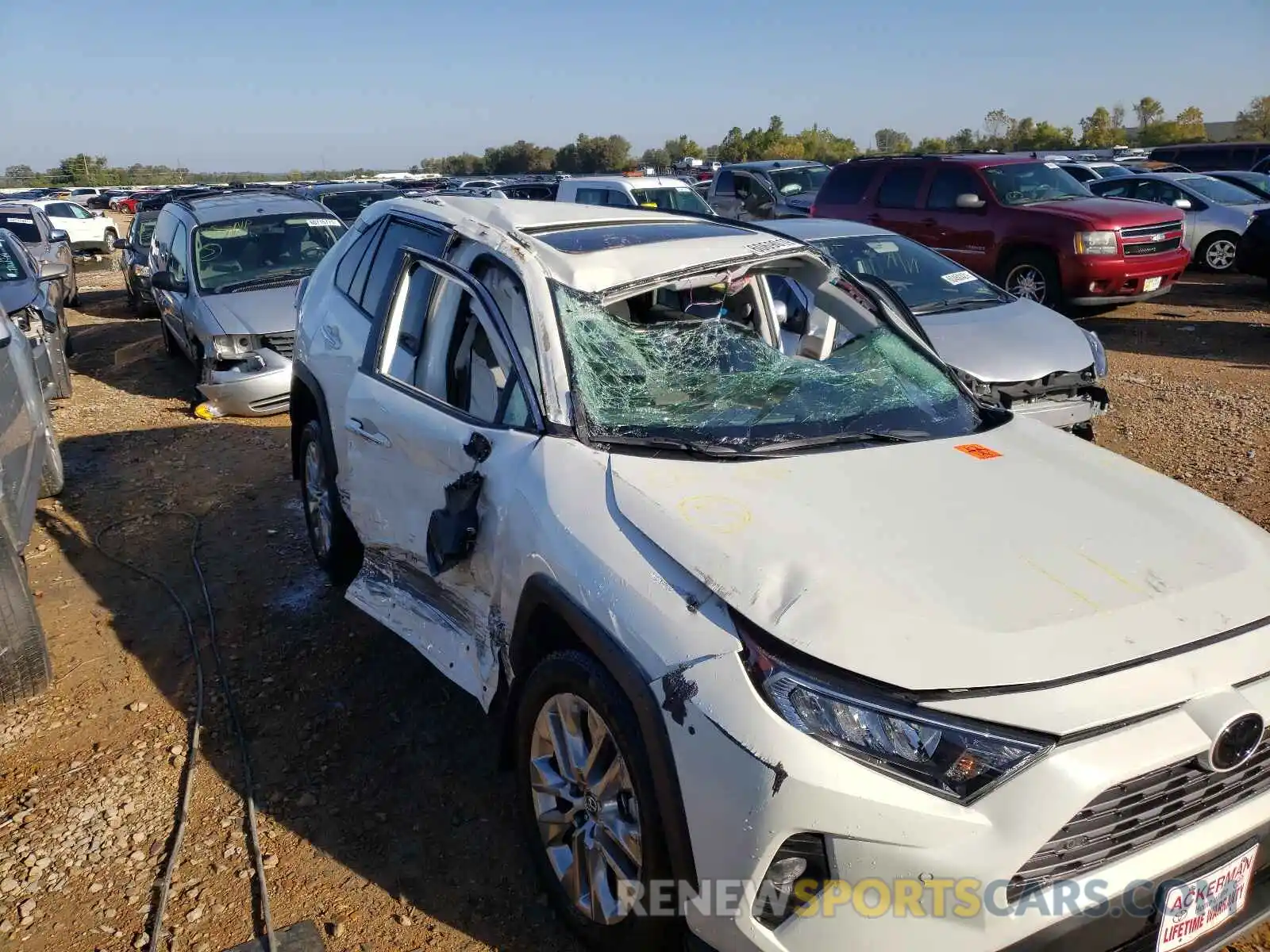 9 Photograph of a damaged car 2T3N1RFV4KC019595 TOYOTA RAV4 2019