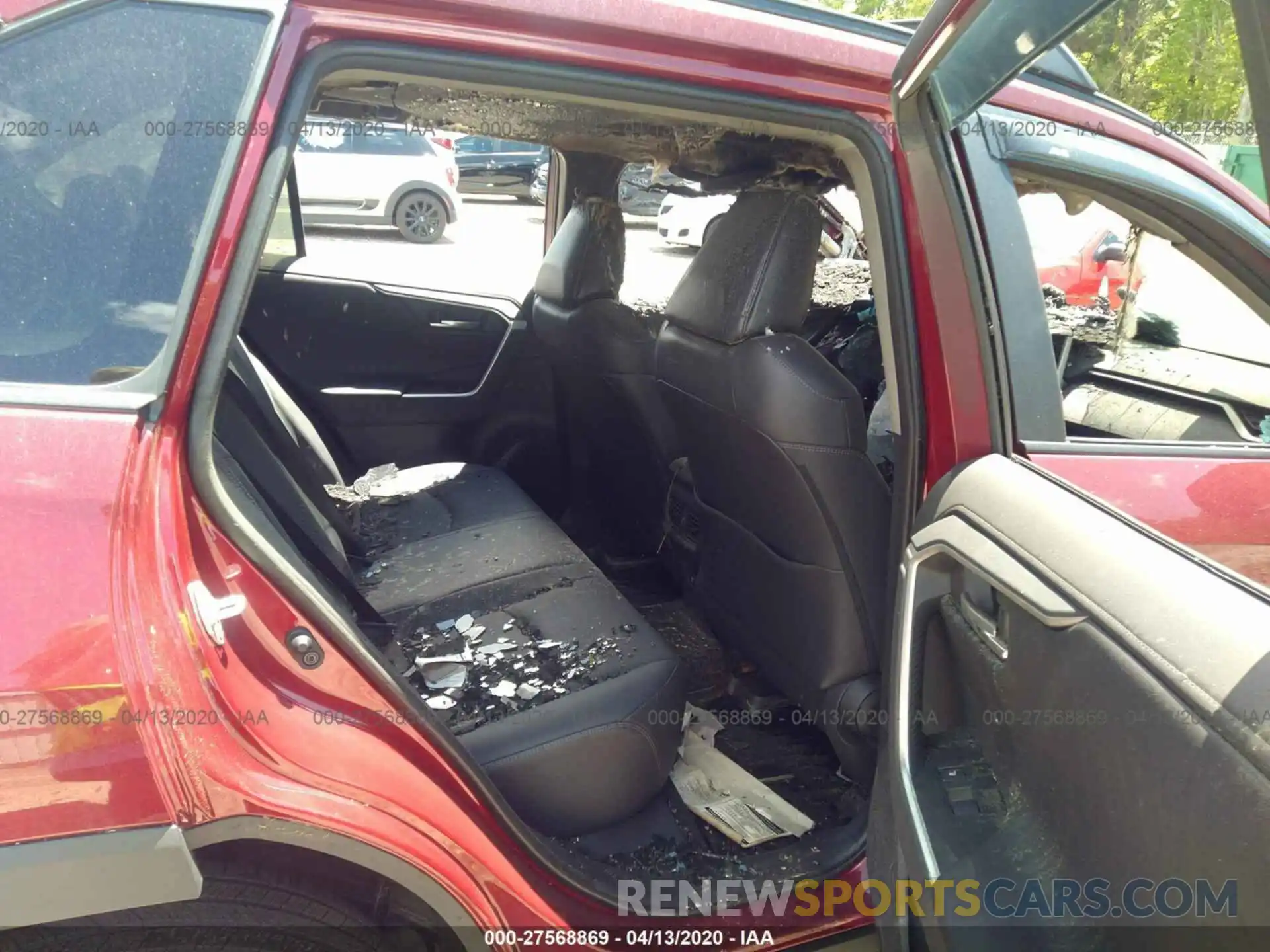 8 Photograph of a damaged car 2T3N1RFV4KC052449 TOYOTA RAV4 2019