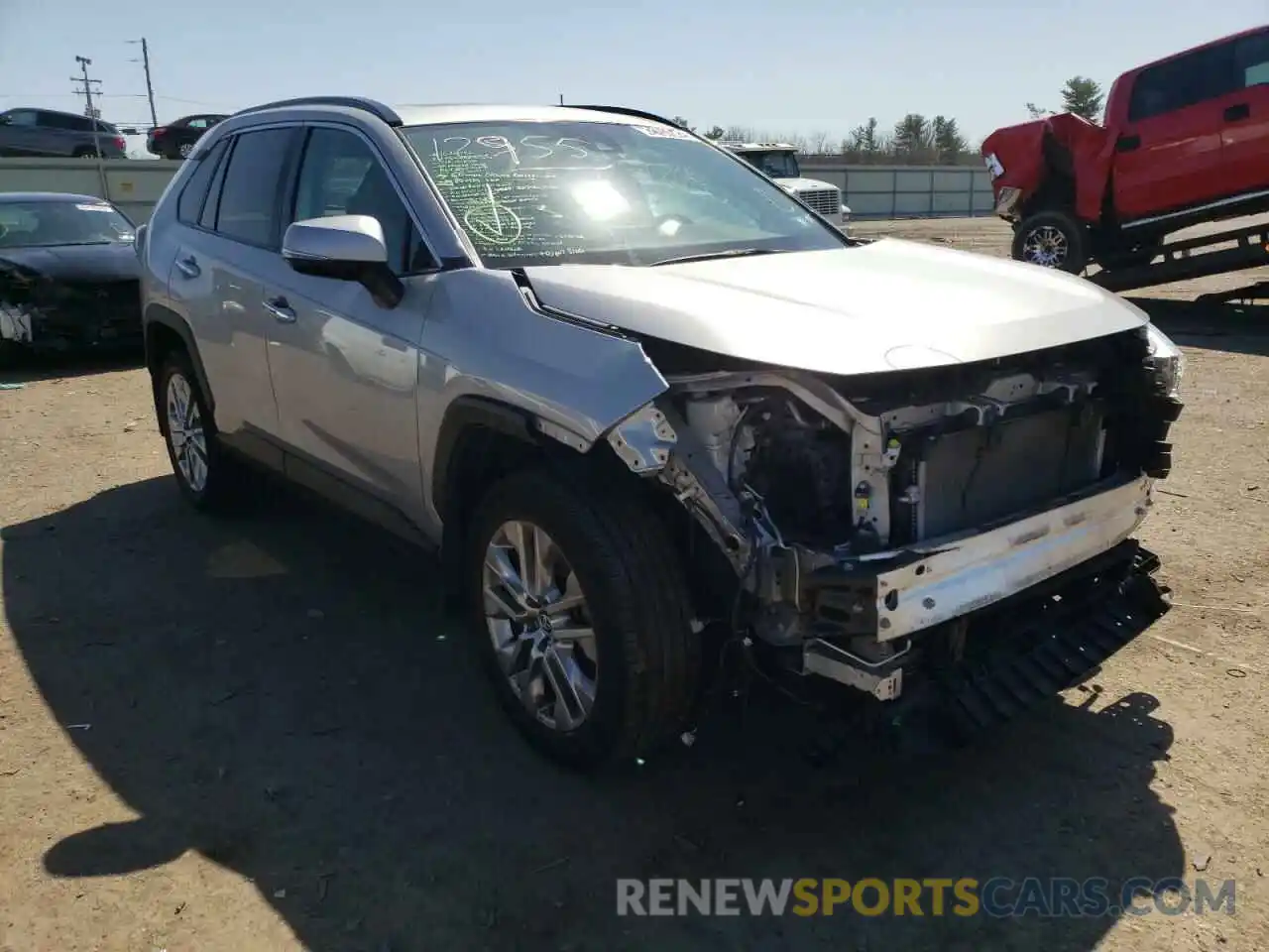 1 Photograph of a damaged car 2T3N1RFV5KC031562 TOYOTA RAV4 2019