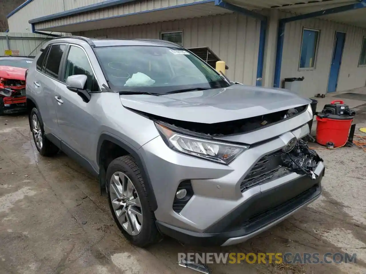 1 Фотография поврежденного автомобиля 2T3N1RFV6KC017606 TOYOTA RAV4 2019