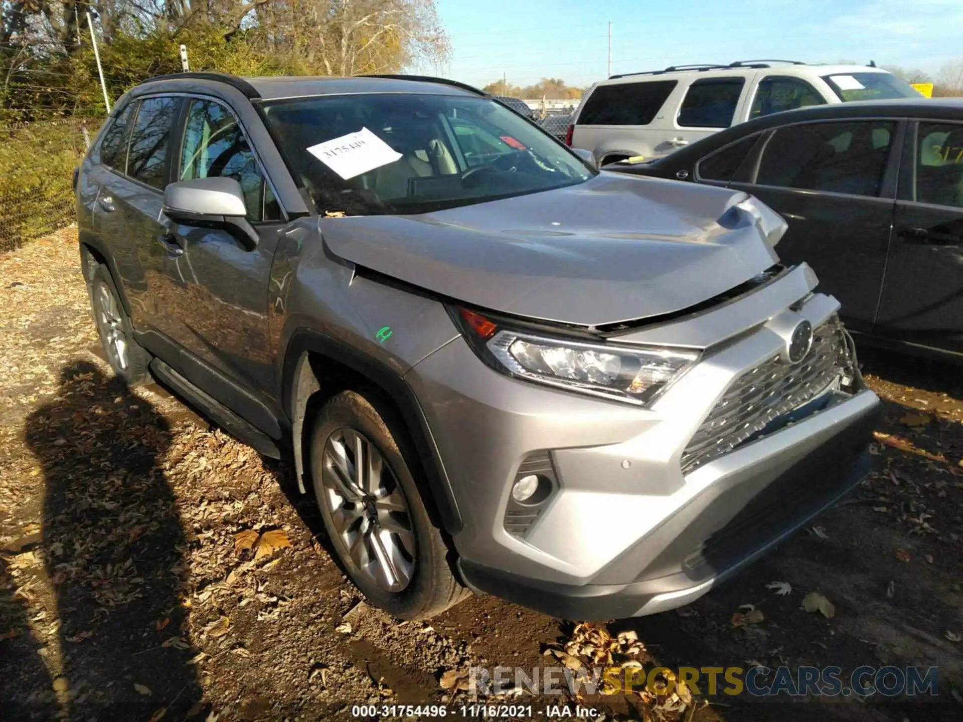 1 Photograph of a damaged car 2T3N1RFV7KC028260 TOYOTA RAV4 2019