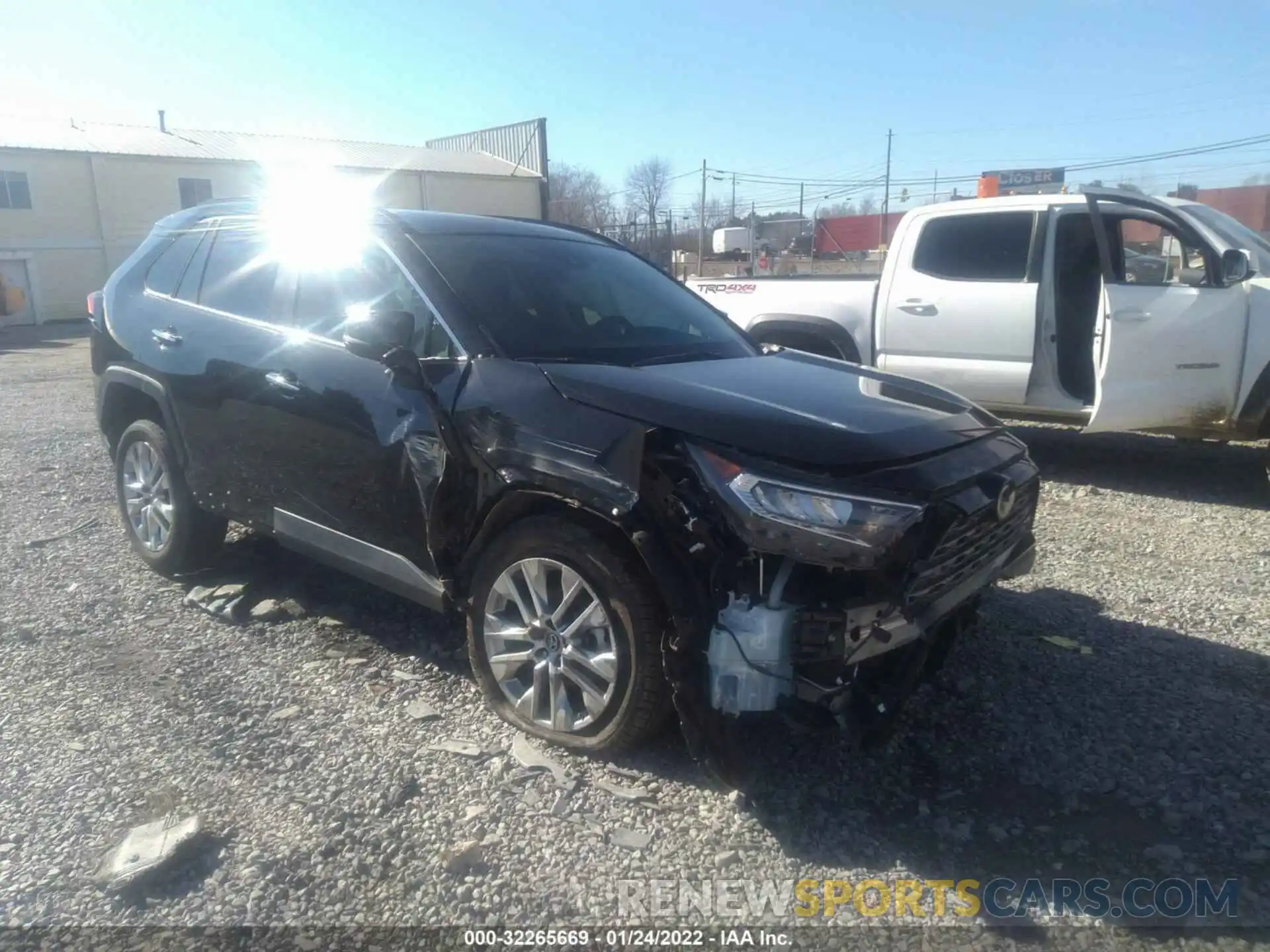 1 Photograph of a damaged car 2T3N1RFV7KC050372 TOYOTA RAV4 2019