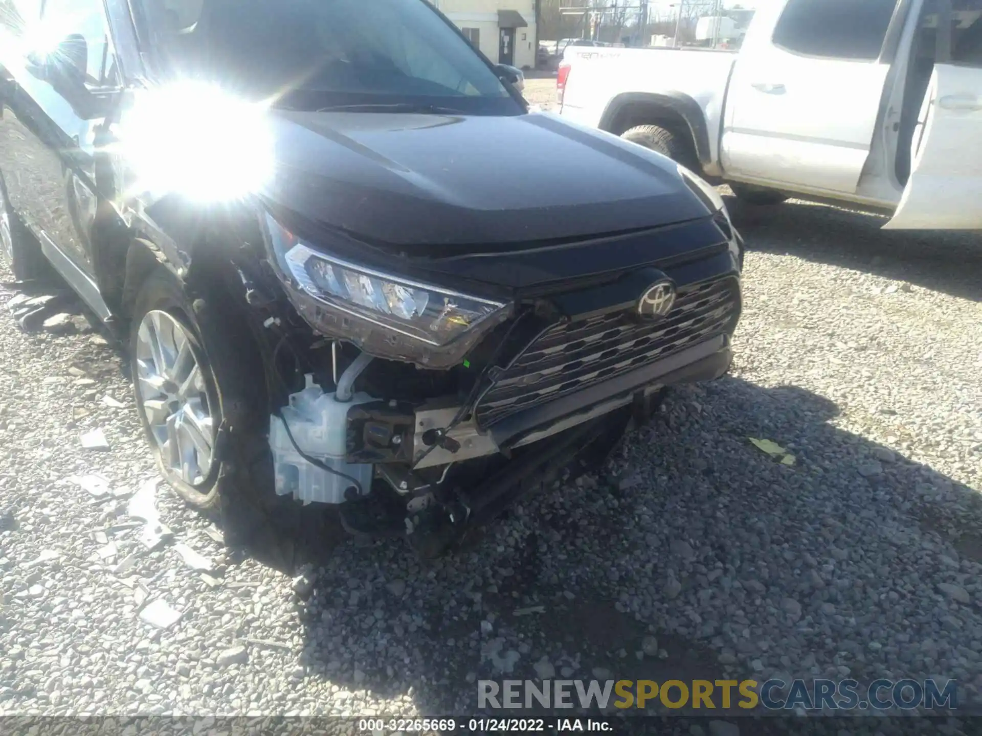 6 Фотография поврежденного автомобиля 2T3N1RFV7KC050372 TOYOTA RAV4 2019