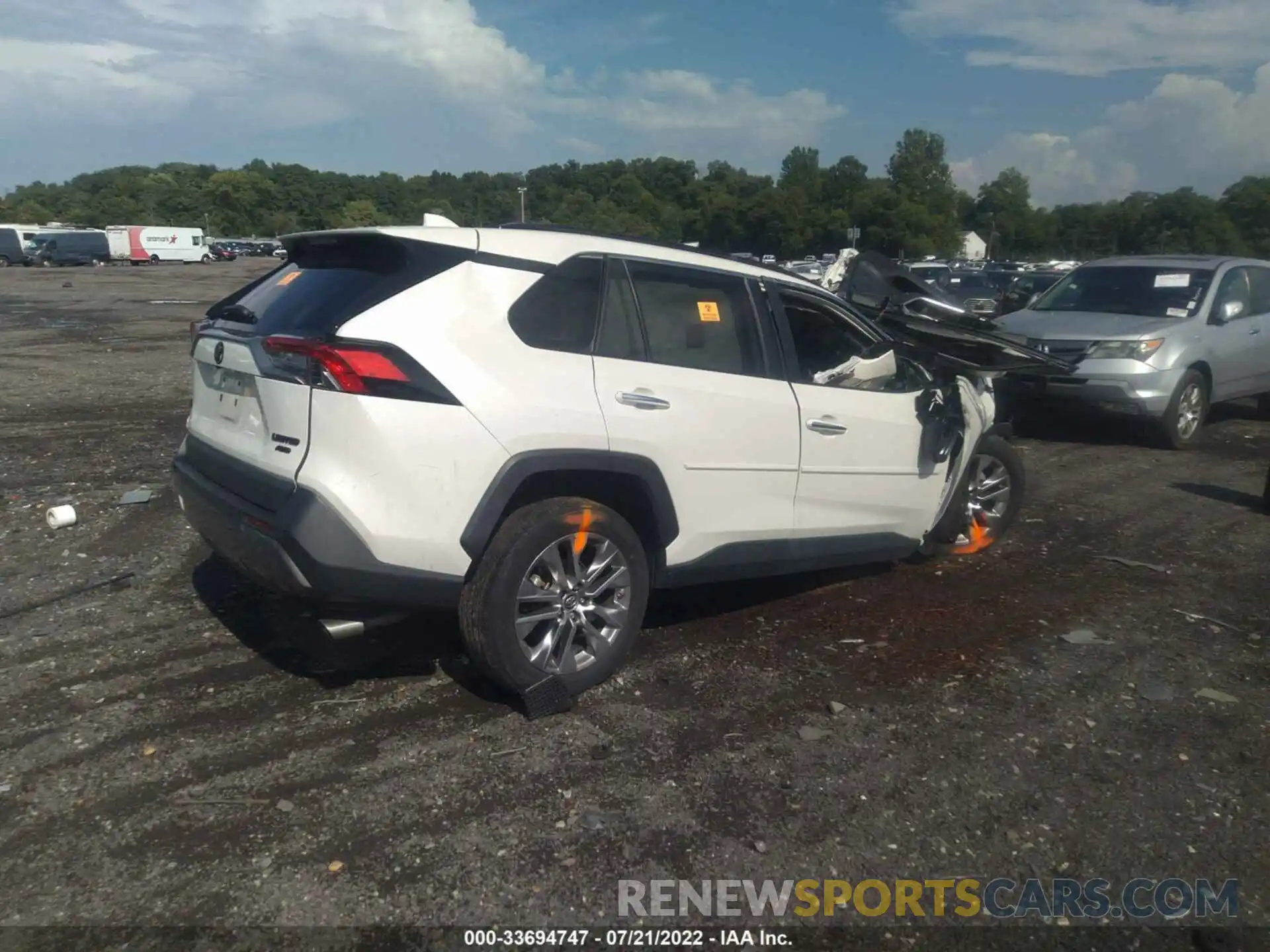 4 Photograph of a damaged car 2T3N1RFV7KC059587 TOYOTA RAV4 2019