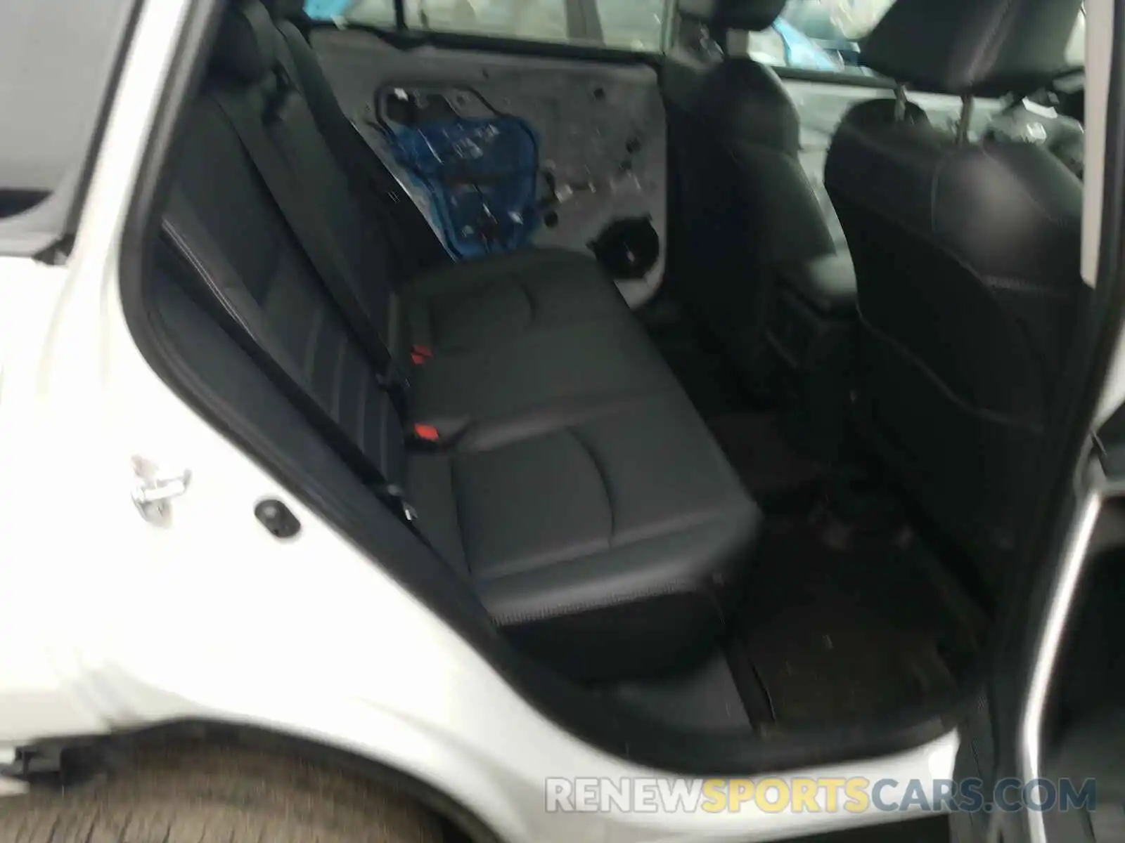 6 Фотография поврежденного автомобиля 2T3N1RFV7KW018391 TOYOTA RAV4 2019