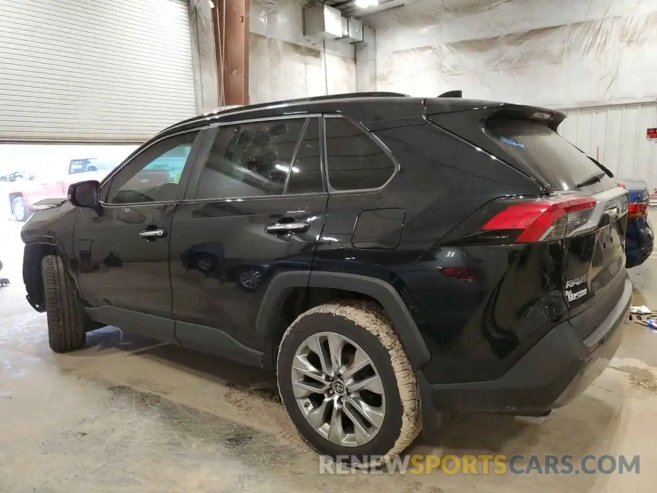 2 Photograph of a damaged car 2T3N1RFV8KC022032 TOYOTA RAV4 2019