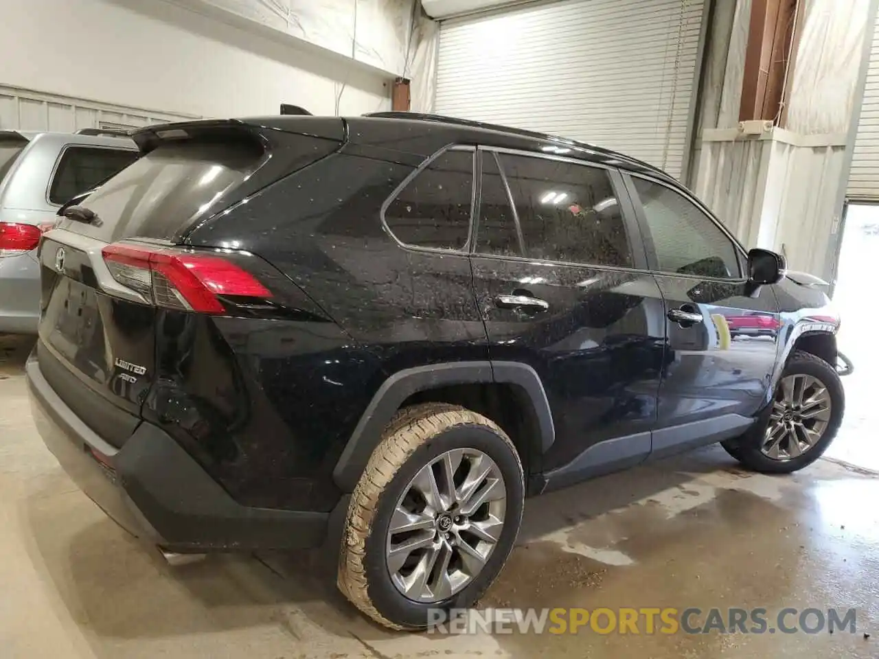 3 Photograph of a damaged car 2T3N1RFV8KC022032 TOYOTA RAV4 2019