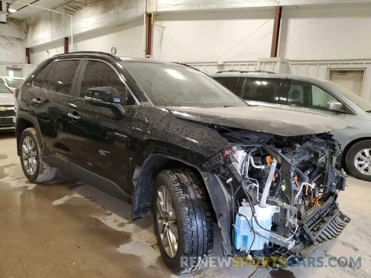 4 Photograph of a damaged car 2T3N1RFV8KC022032 TOYOTA RAV4 2019