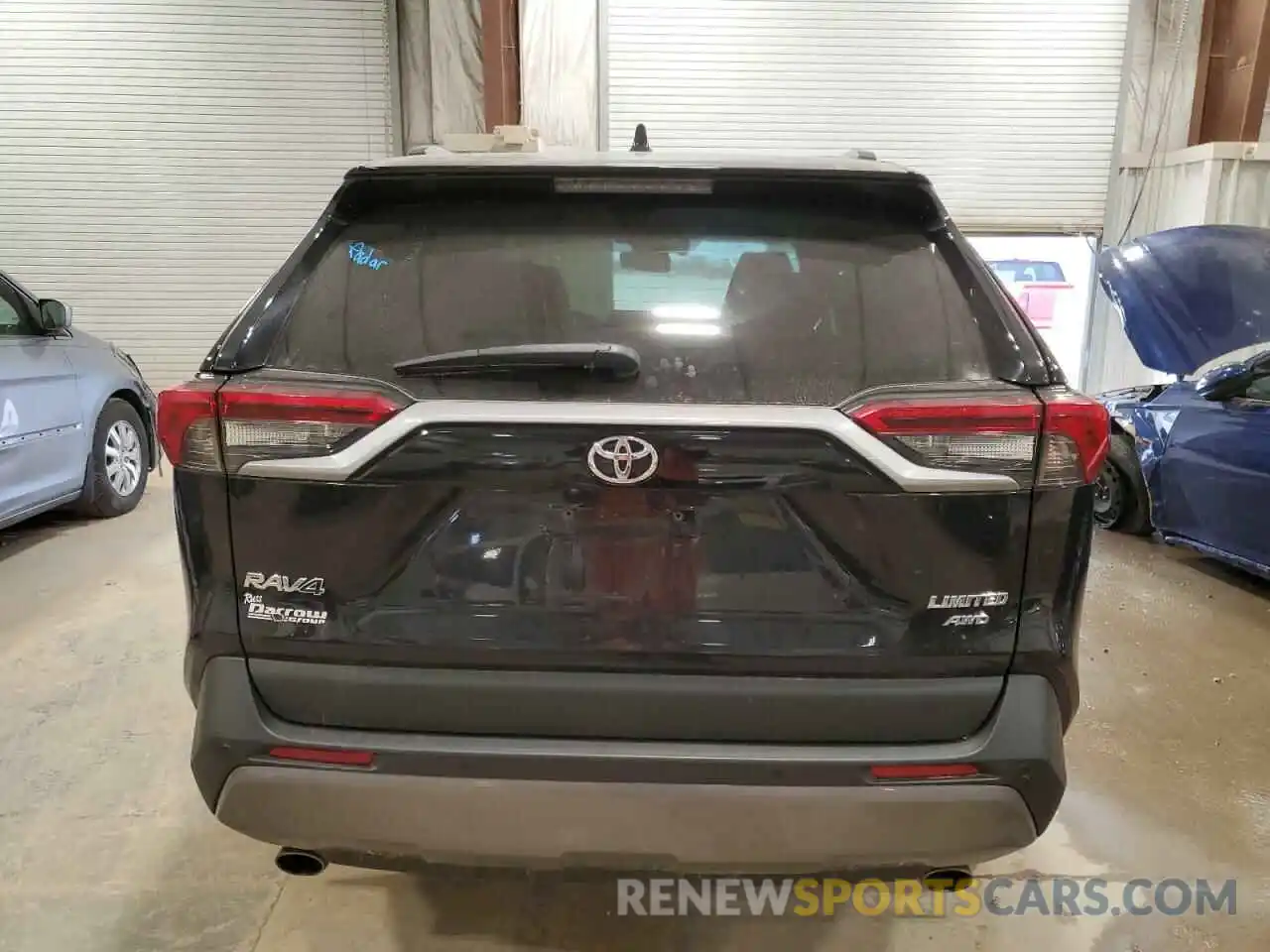 6 Photograph of a damaged car 2T3N1RFV8KC022032 TOYOTA RAV4 2019