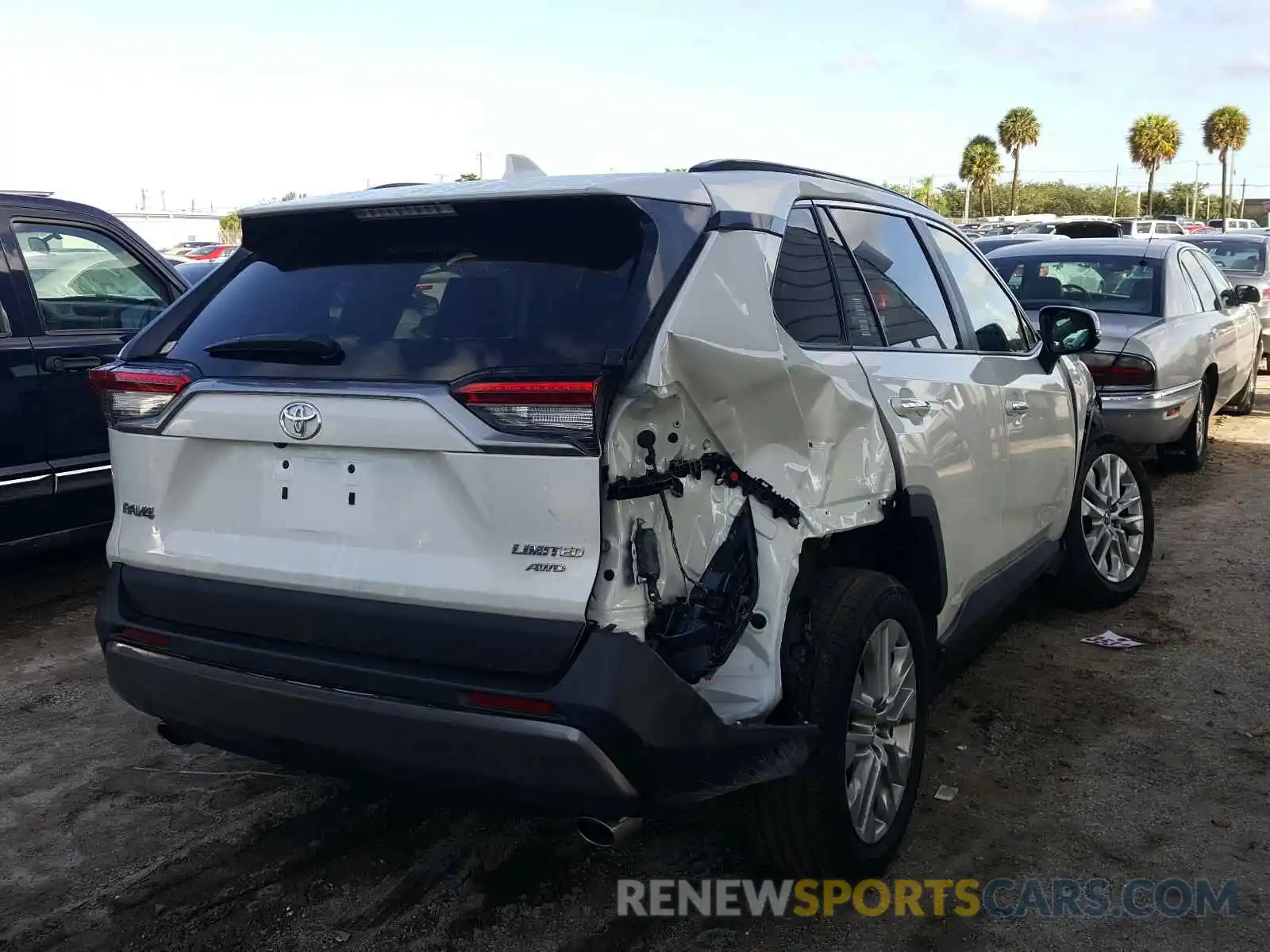 4 Photograph of a damaged car 2T3N1RFV8KC039347 TOYOTA RAV4 2019