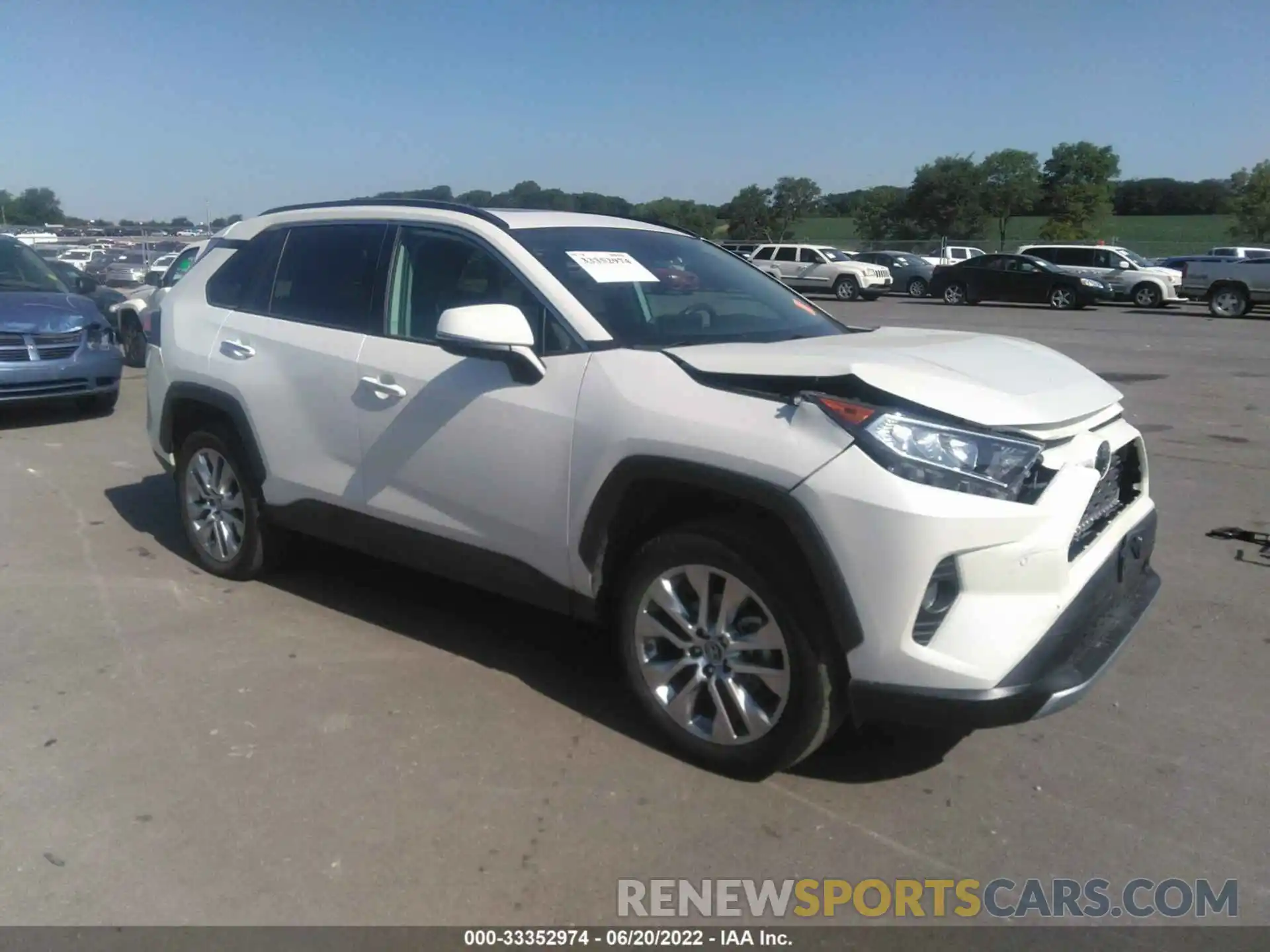 1 Photograph of a damaged car 2T3N1RFV8KC054768 TOYOTA RAV4 2019