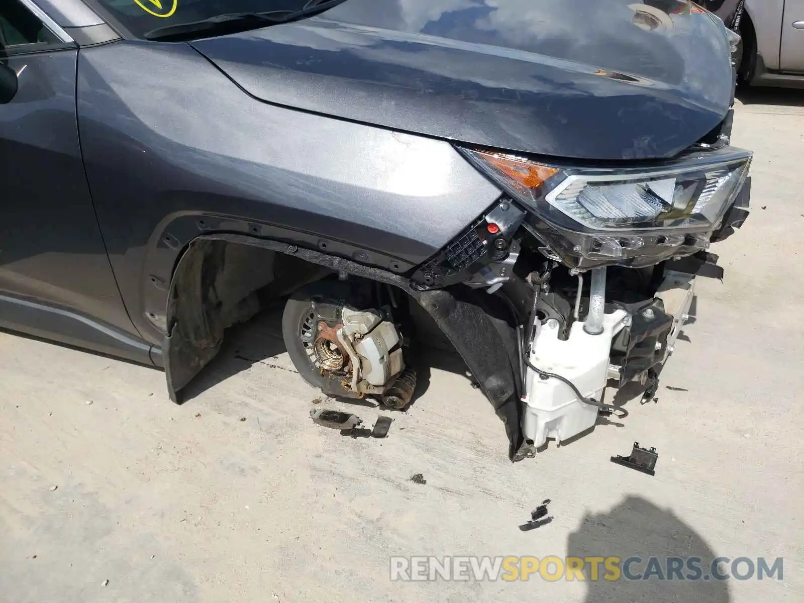 9 Photograph of a damaged car 2T3N1RFV8KW047222 TOYOTA RAV4 2019