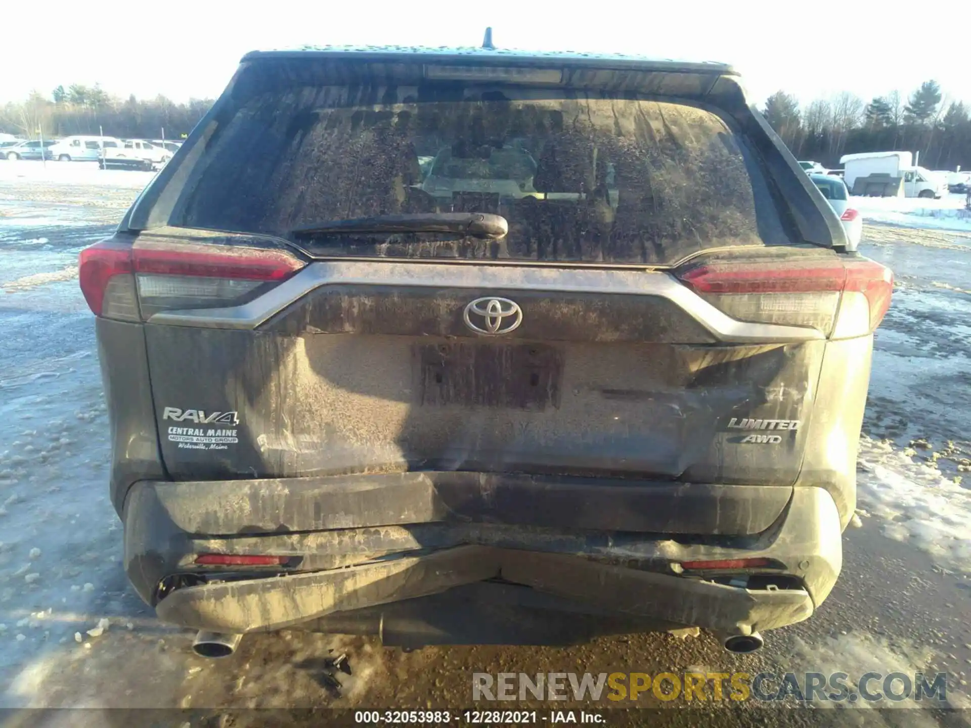 6 Photograph of a damaged car 2T3N1RFV9KC015946 TOYOTA RAV4 2019