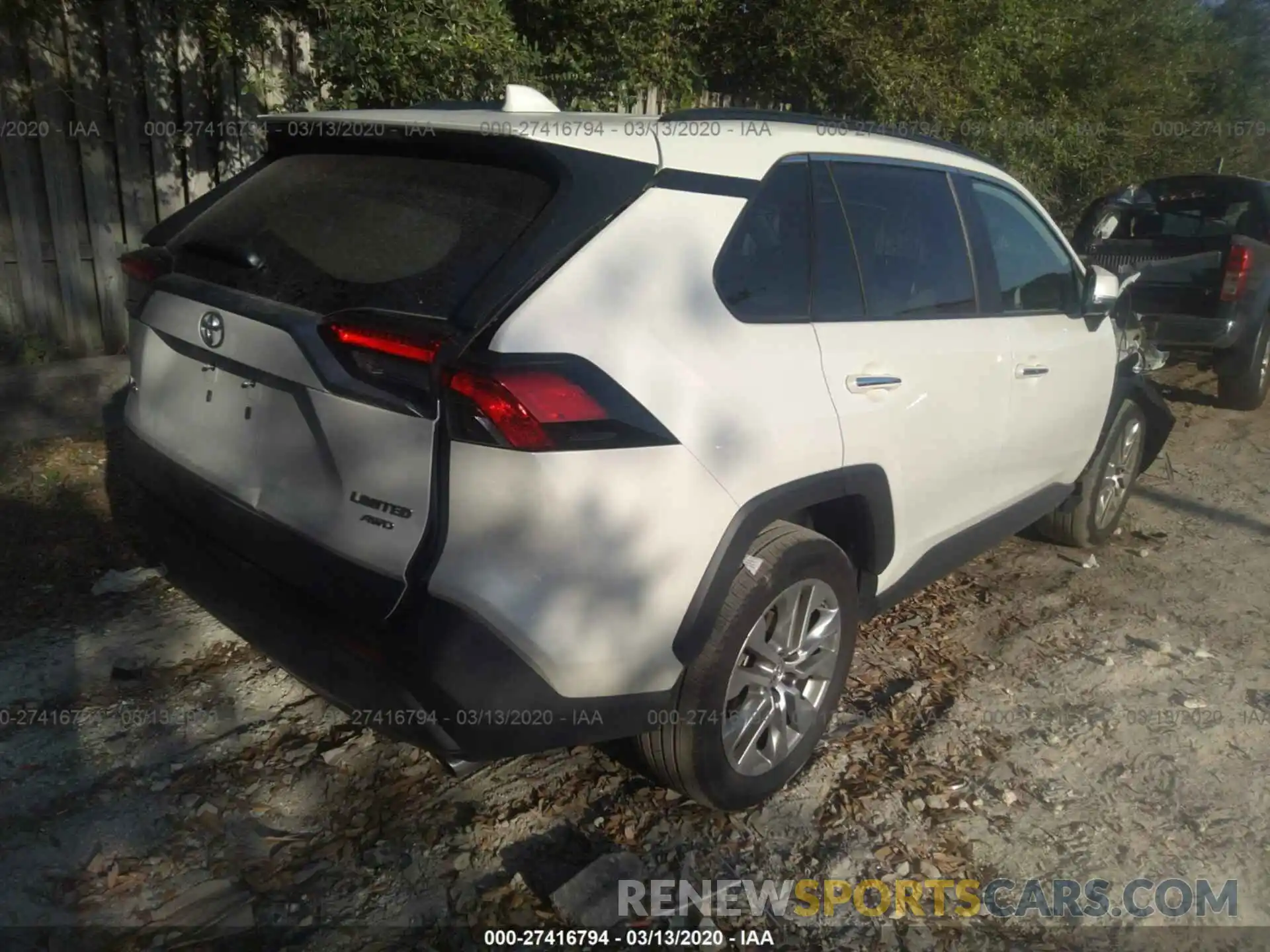 4 Photograph of a damaged car 2T3N1RFV9KC053046 TOYOTA RAV4 2019