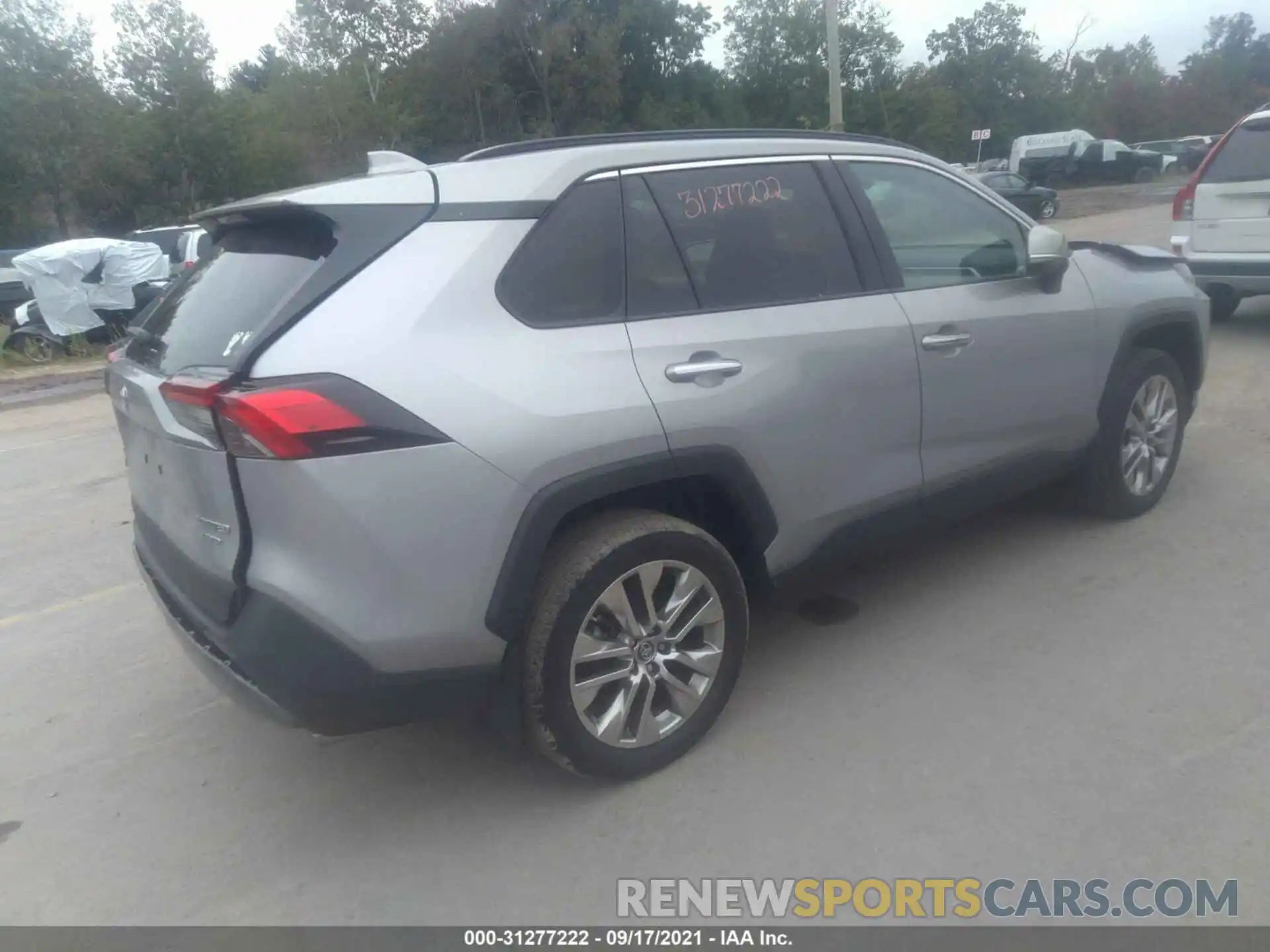 4 Photograph of a damaged car 2T3N1RFV9KW054003 TOYOTA RAV4 2019