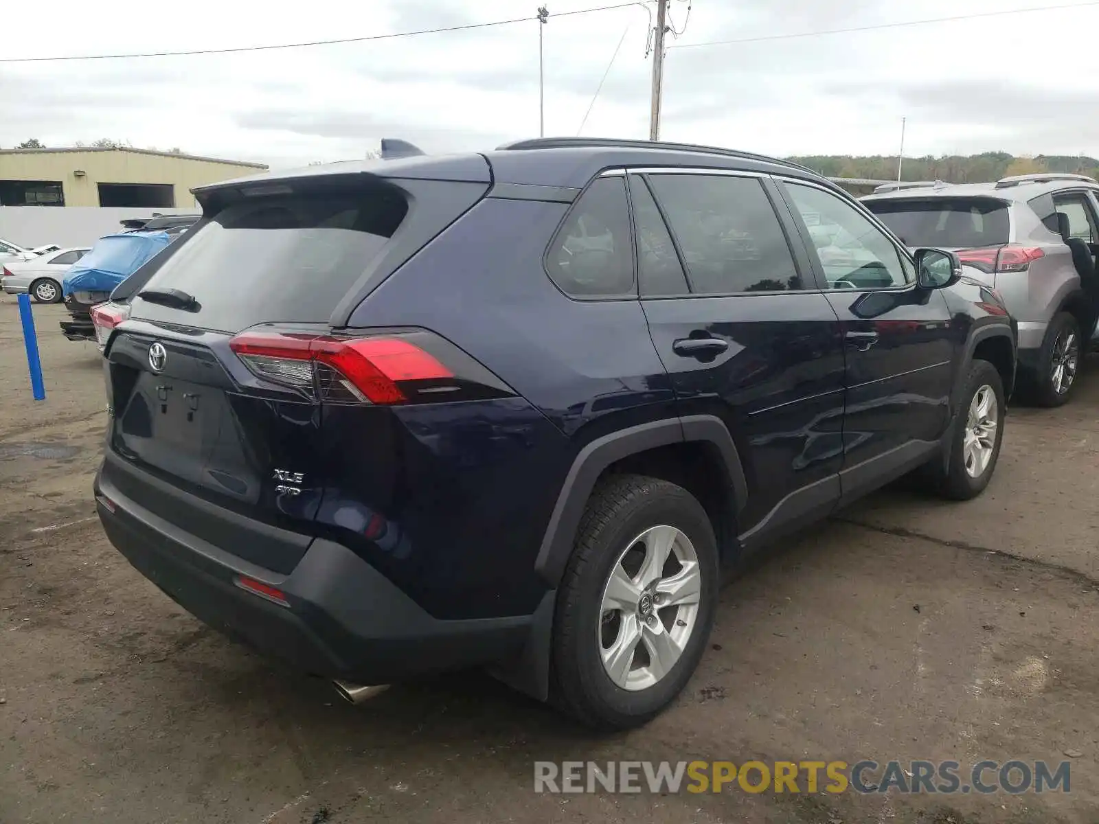 4 Photograph of a damaged car 2T3P1RFV0KC003113 TOYOTA RAV4 2019