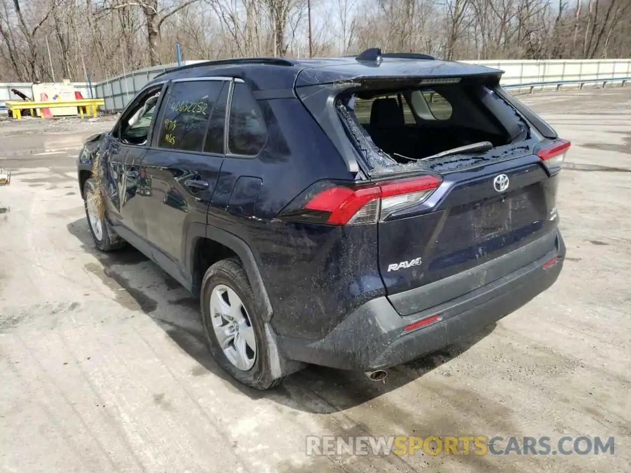 3 Photograph of a damaged car 2T3P1RFV0KC004195 TOYOTA RAV4 2019