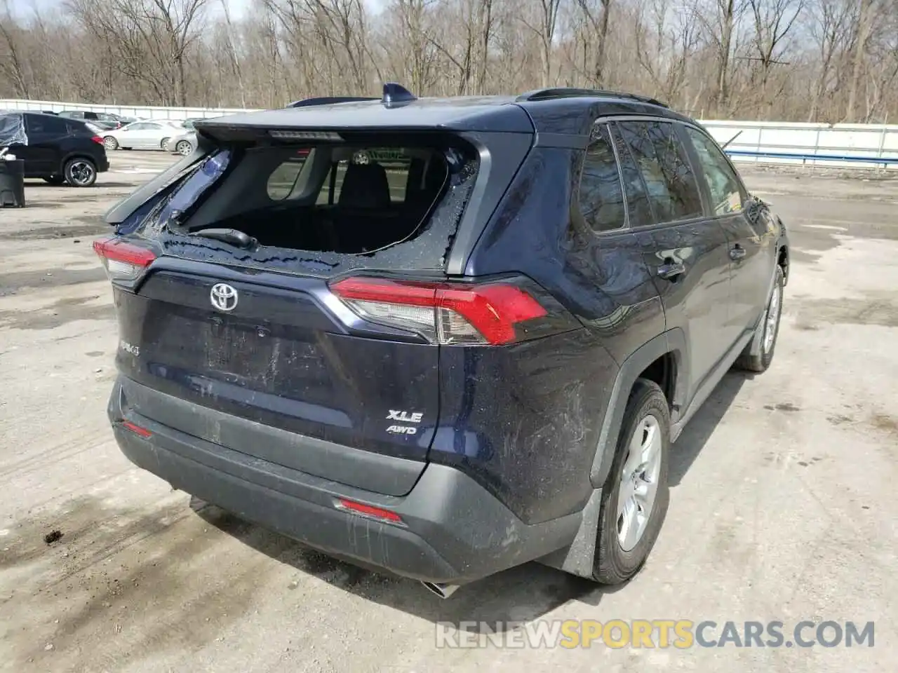 4 Photograph of a damaged car 2T3P1RFV0KC004195 TOYOTA RAV4 2019