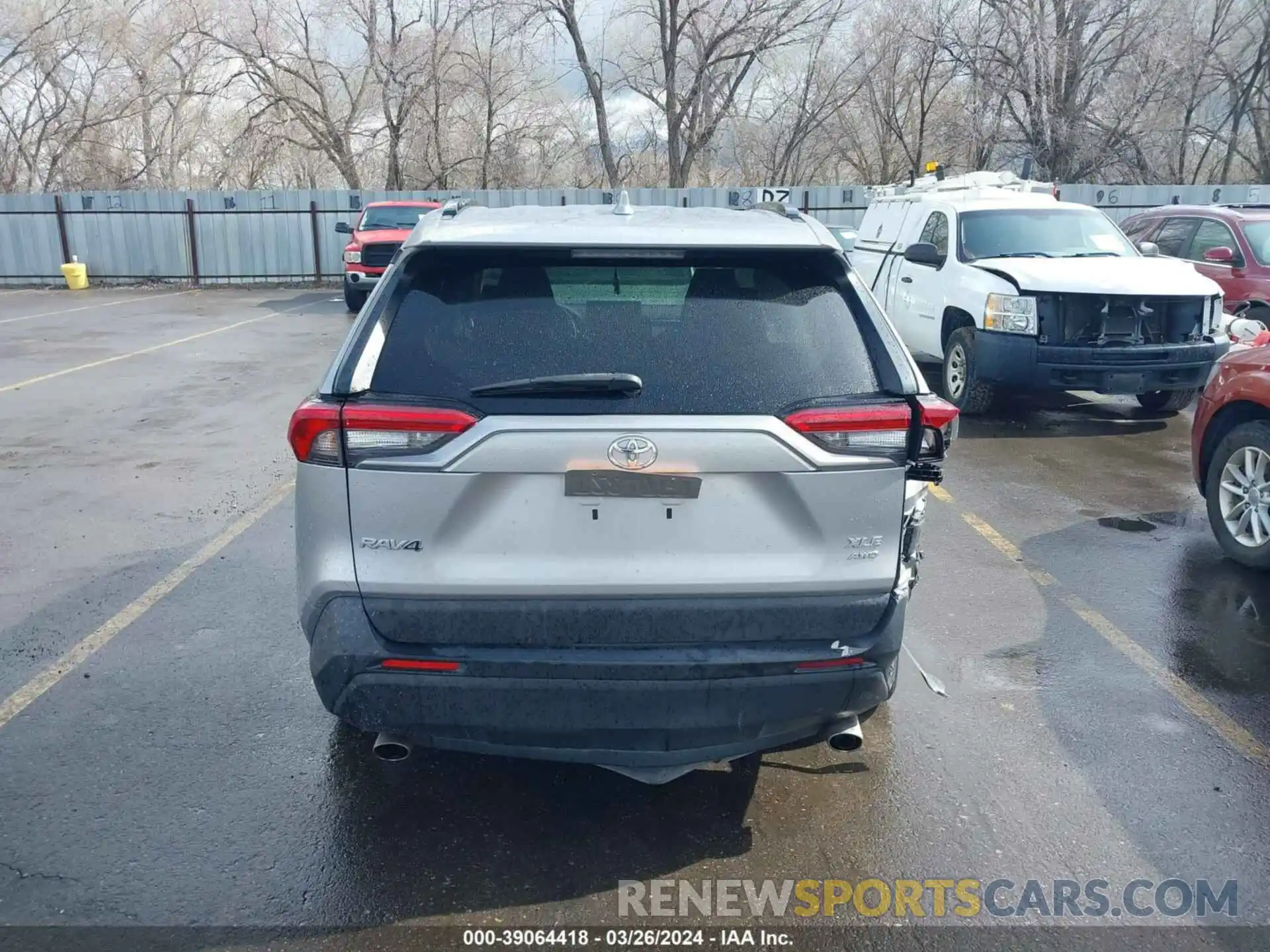 16 Photograph of a damaged car 2T3P1RFV0KC007078 TOYOTA RAV4 2019