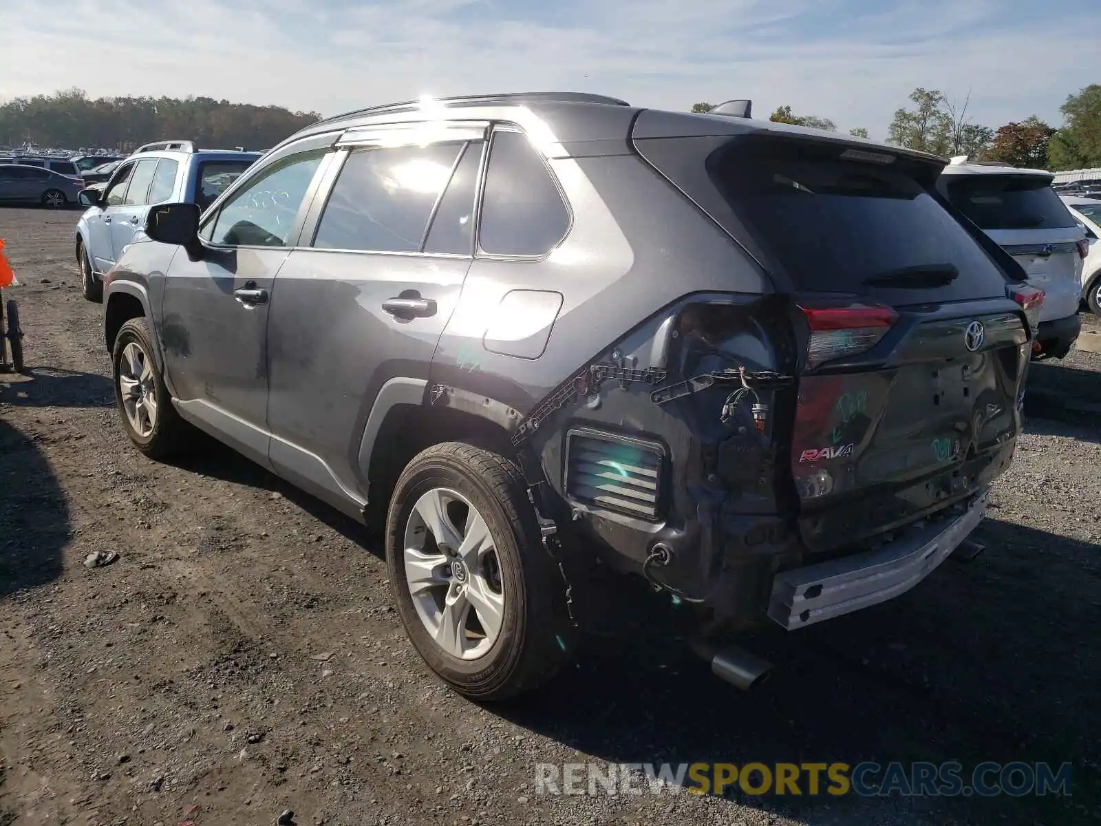 3 Фотография поврежденного автомобиля 2T3P1RFV0KC013088 TOYOTA RAV4 2019