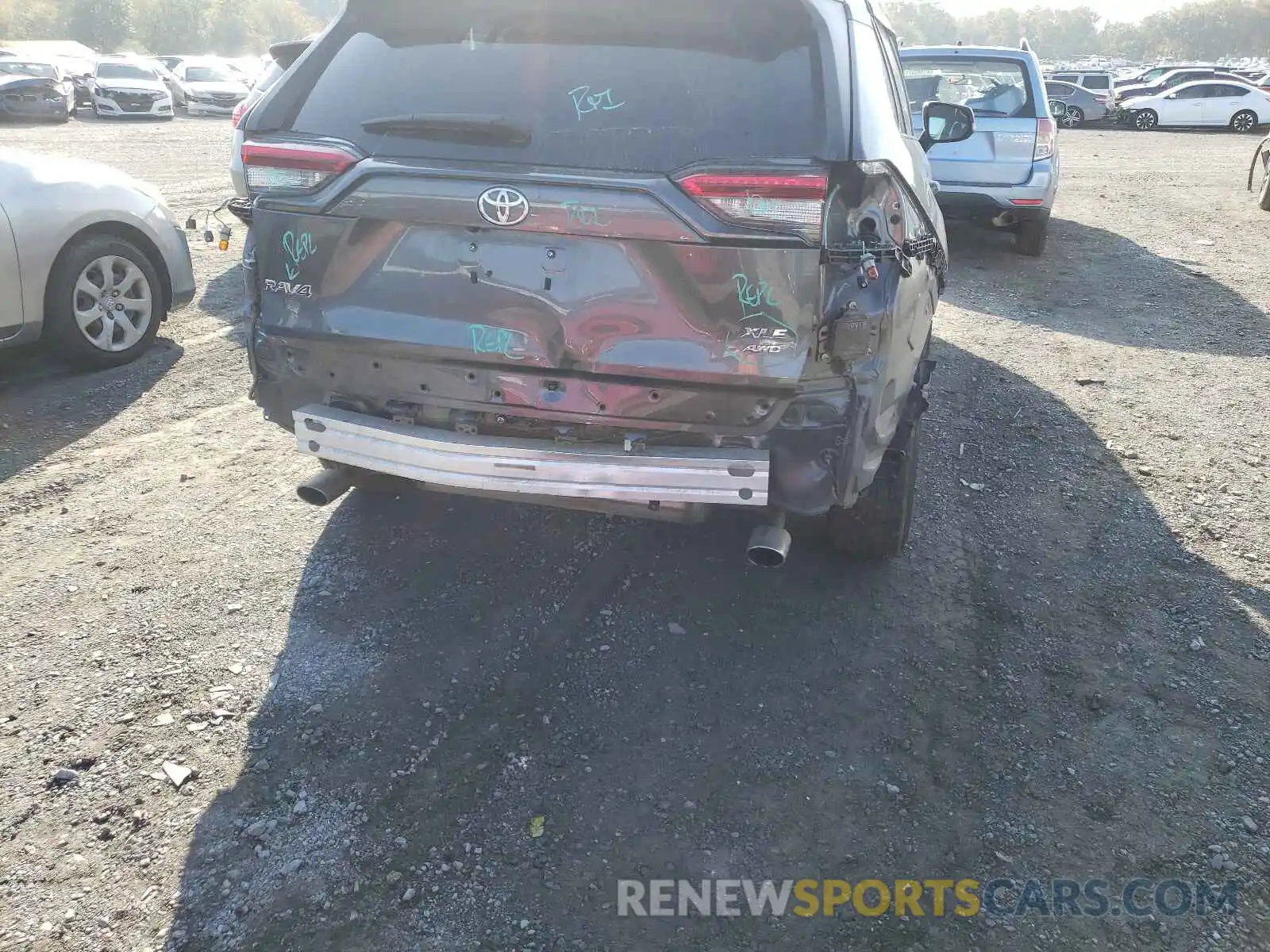 9 Photograph of a damaged car 2T3P1RFV0KC013088 TOYOTA RAV4 2019