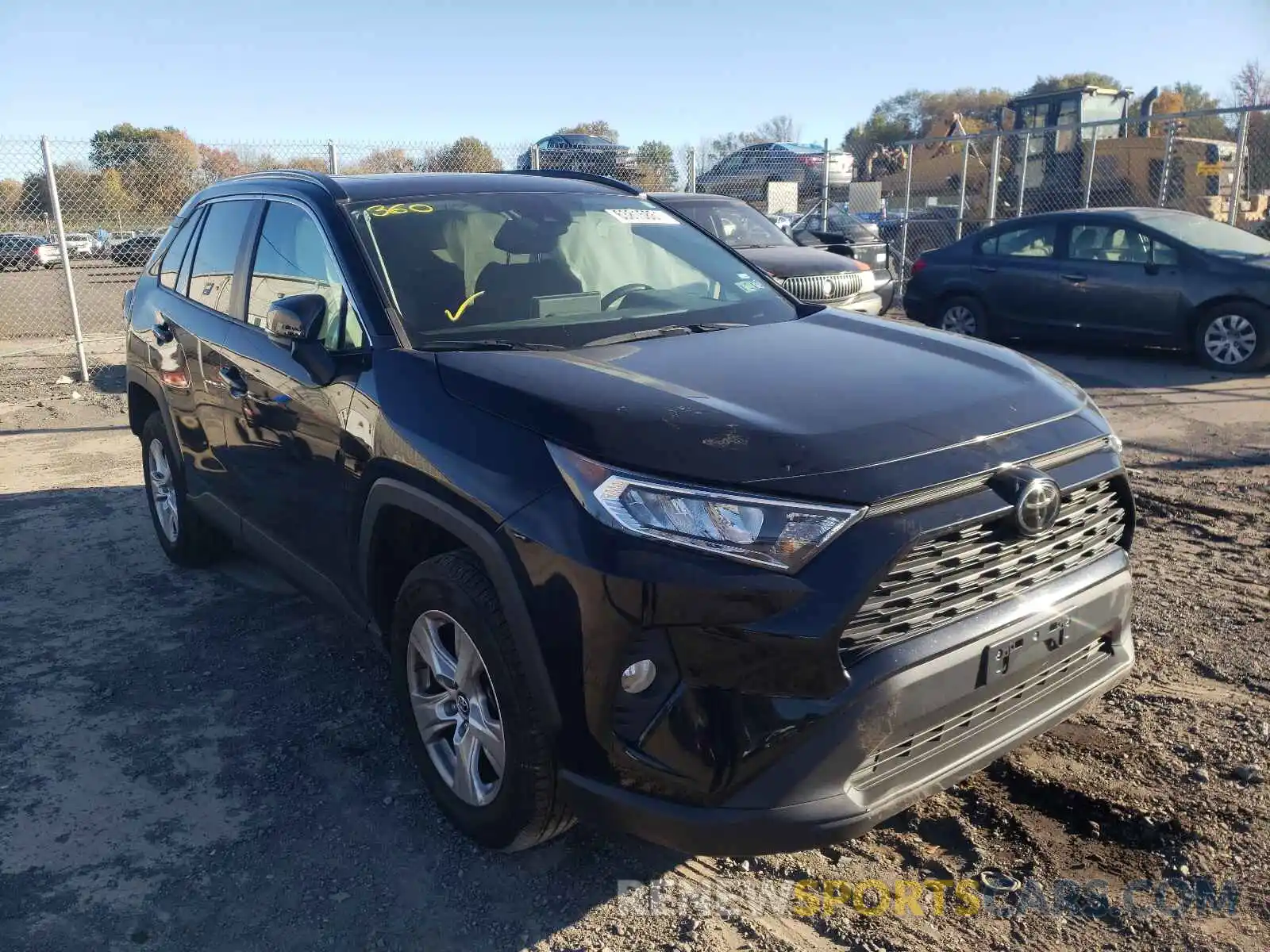 1 Photograph of a damaged car 2T3P1RFV0KC015018 TOYOTA RAV4 2019