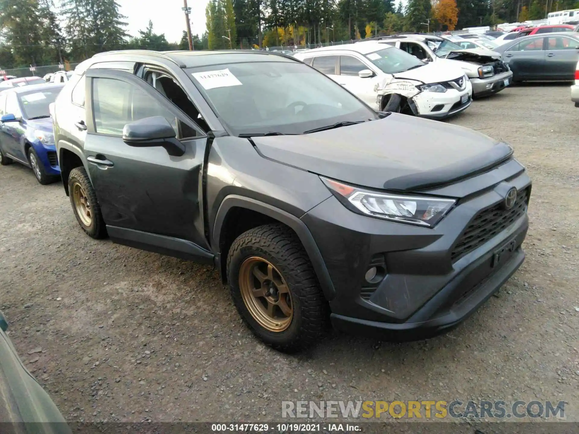 1 Photograph of a damaged car 2T3P1RFV0KC017805 TOYOTA RAV4 2019