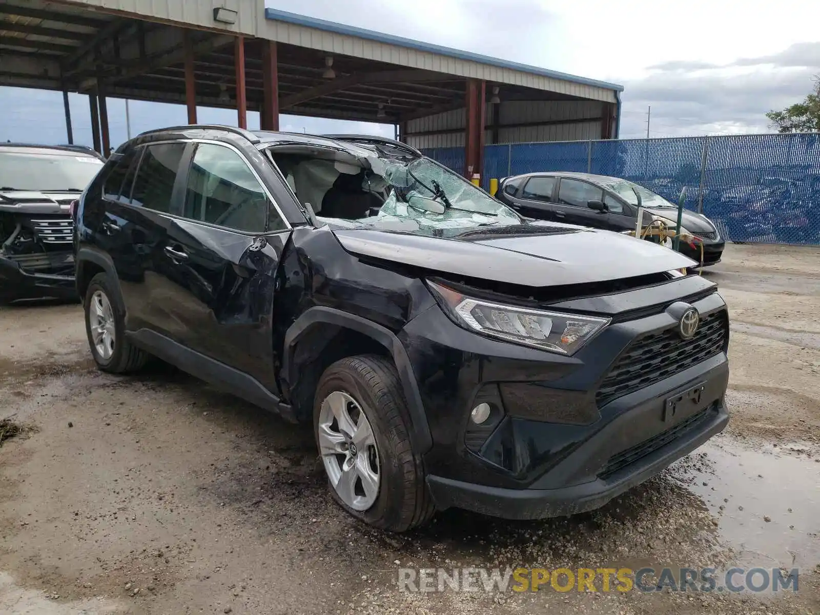 1 Photograph of a damaged car 2T3P1RFV0KC018775 TOYOTA RAV4 2019